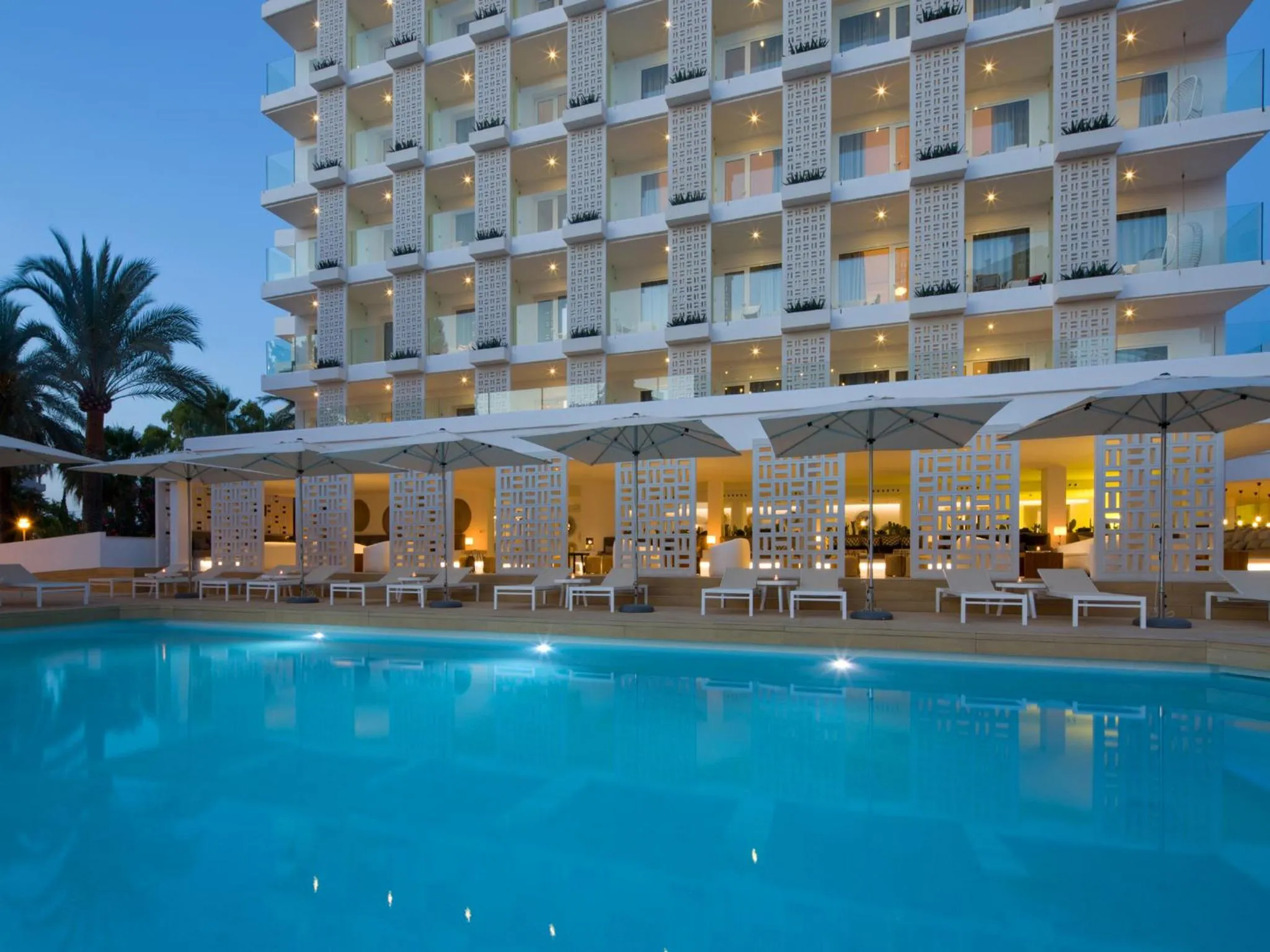 Swimming pool in HM Balanguera Beach - Adults Only