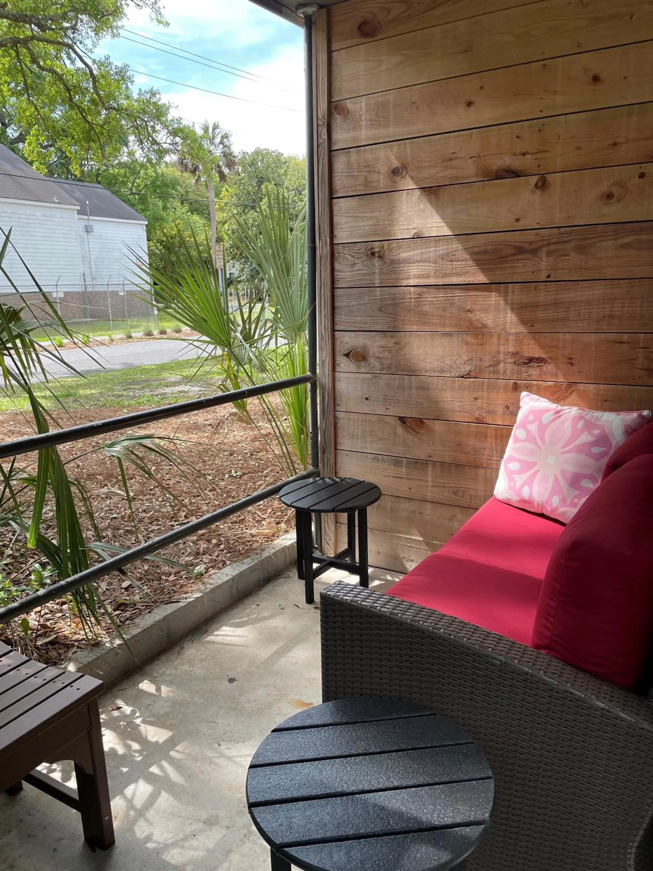 Folly Vacation Great Location, Vintage and Fun 120 Unit A