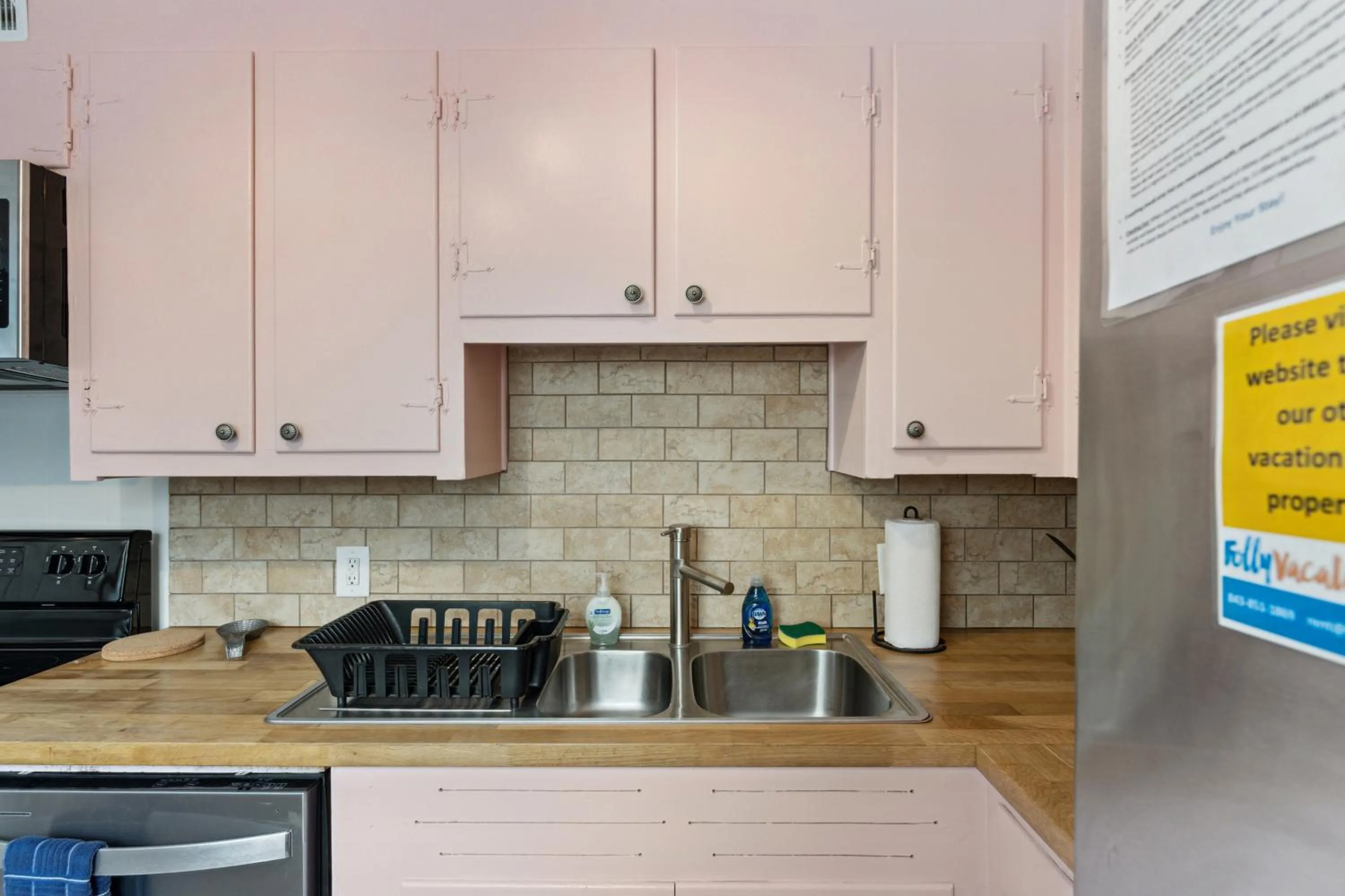 Folly Vacation Great Location, Vintage and Fun 120 Unit A