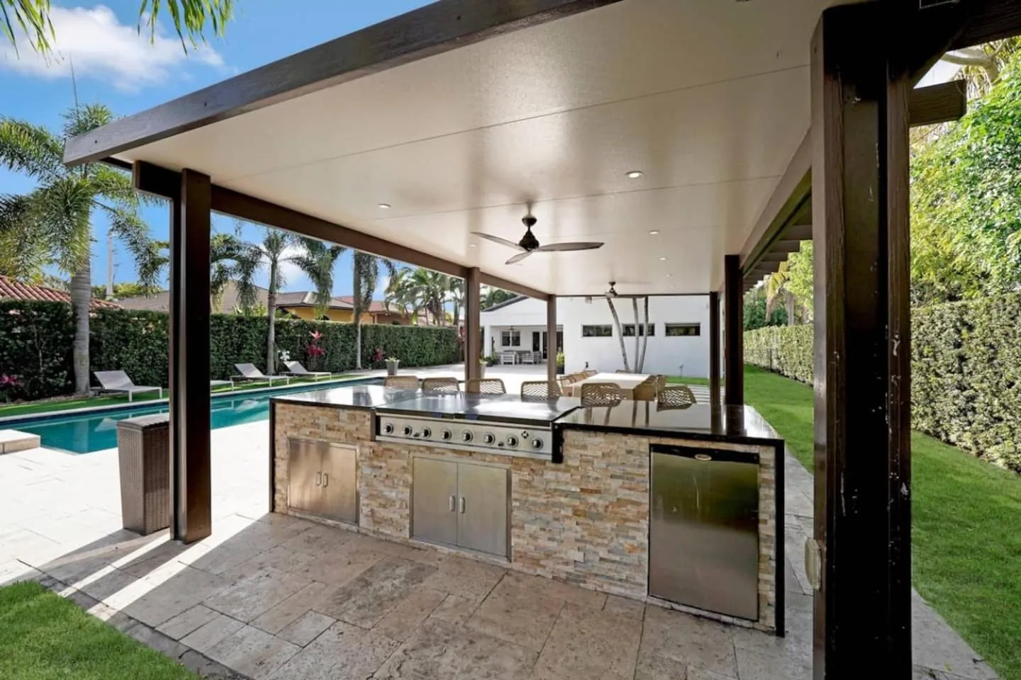 Luxury home w pool by PMI