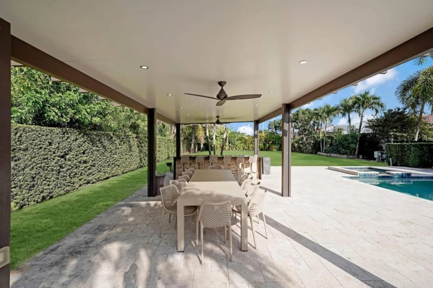 Luxury home w pool by PMI