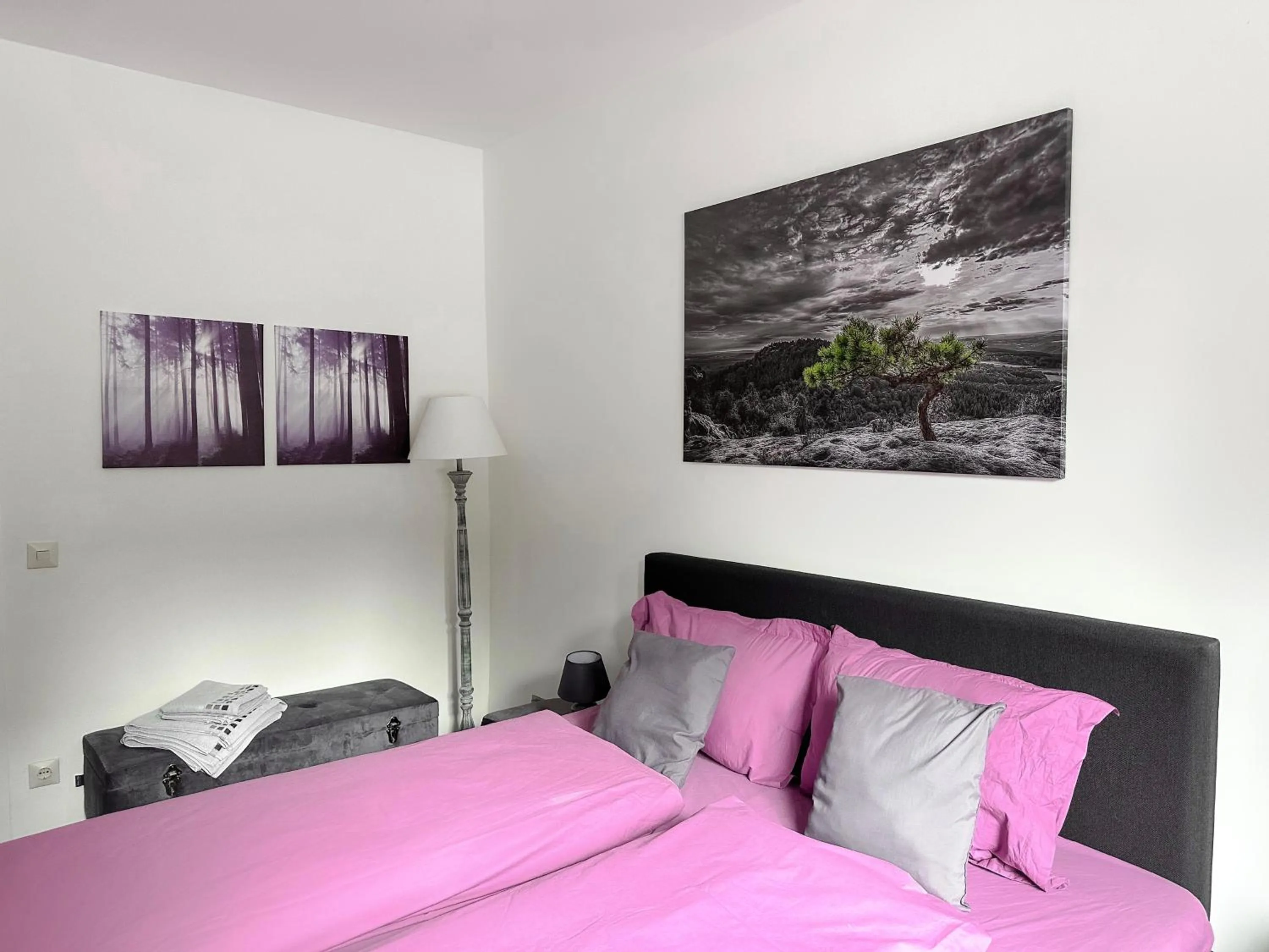 Photo of the whole room, Bed in Gästehotel Lucendi Premium Lounge