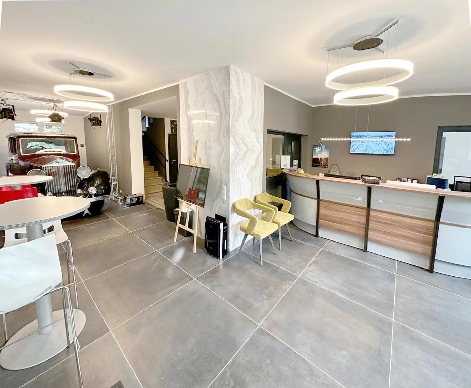 Lobby or reception in Gästehotel Lucendi Premium Lounge