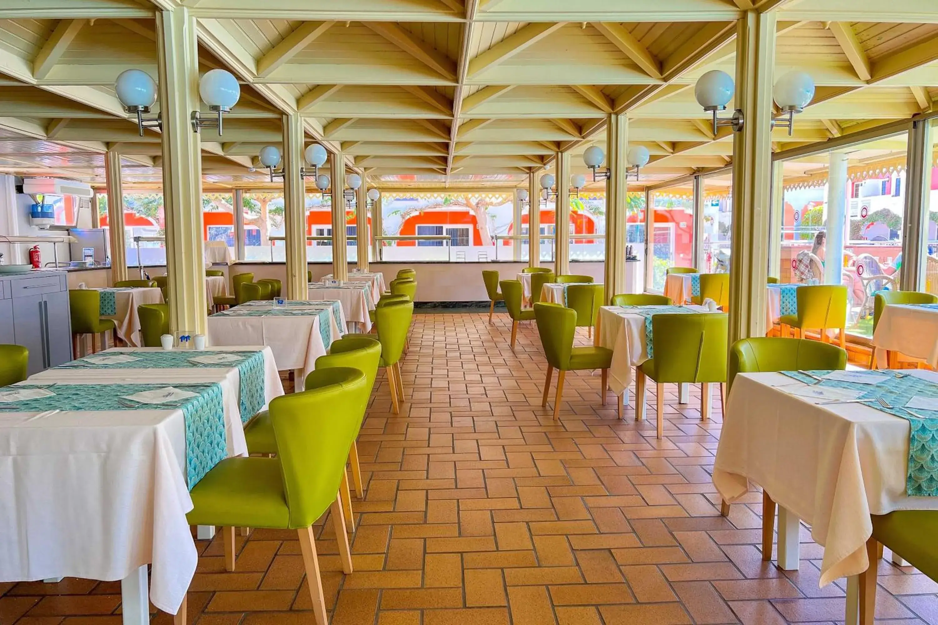 Restaurant/places to eat in Bungalows Cordial Green Golf Restaurant/places to eat in Bungalows Cordial Green Golf