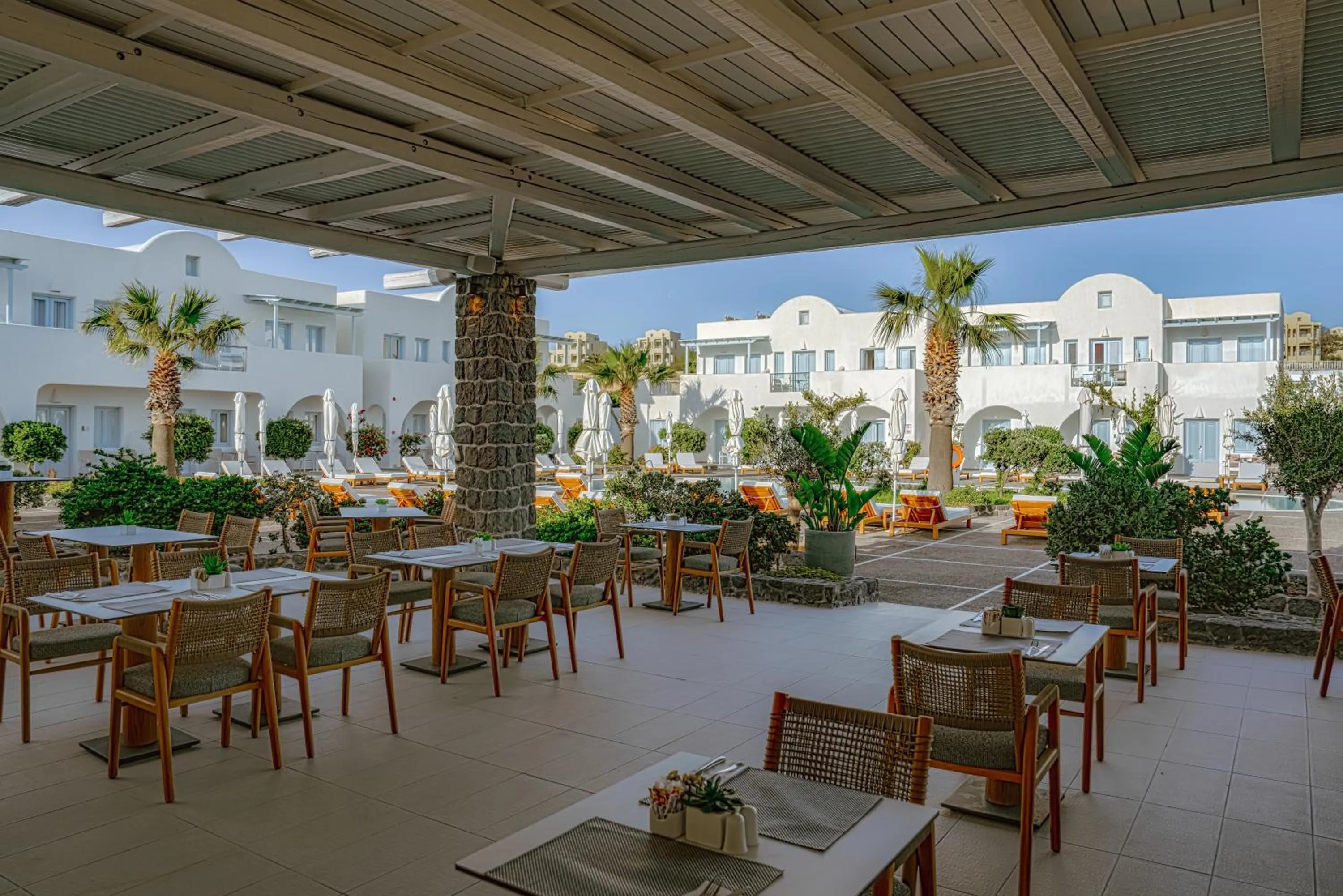 Restaurant/places to eat in El Greco Resort & Spa