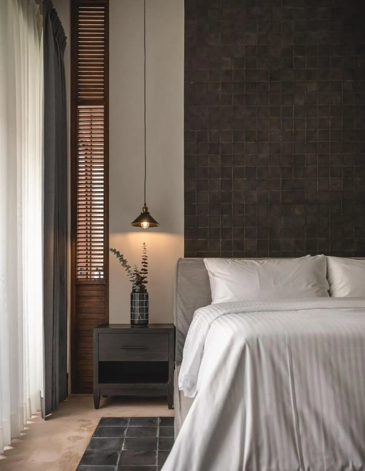 Other, Bed in Hotel Sutuk