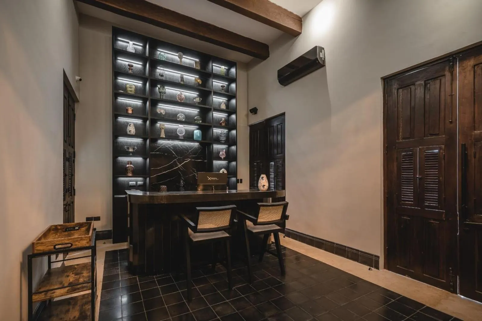 Property building in Hotel Sutuk