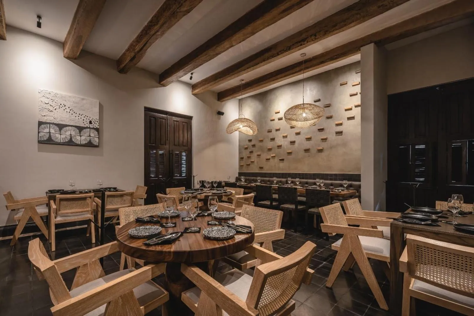 Restaurant/places to eat in Hotel Sutuk