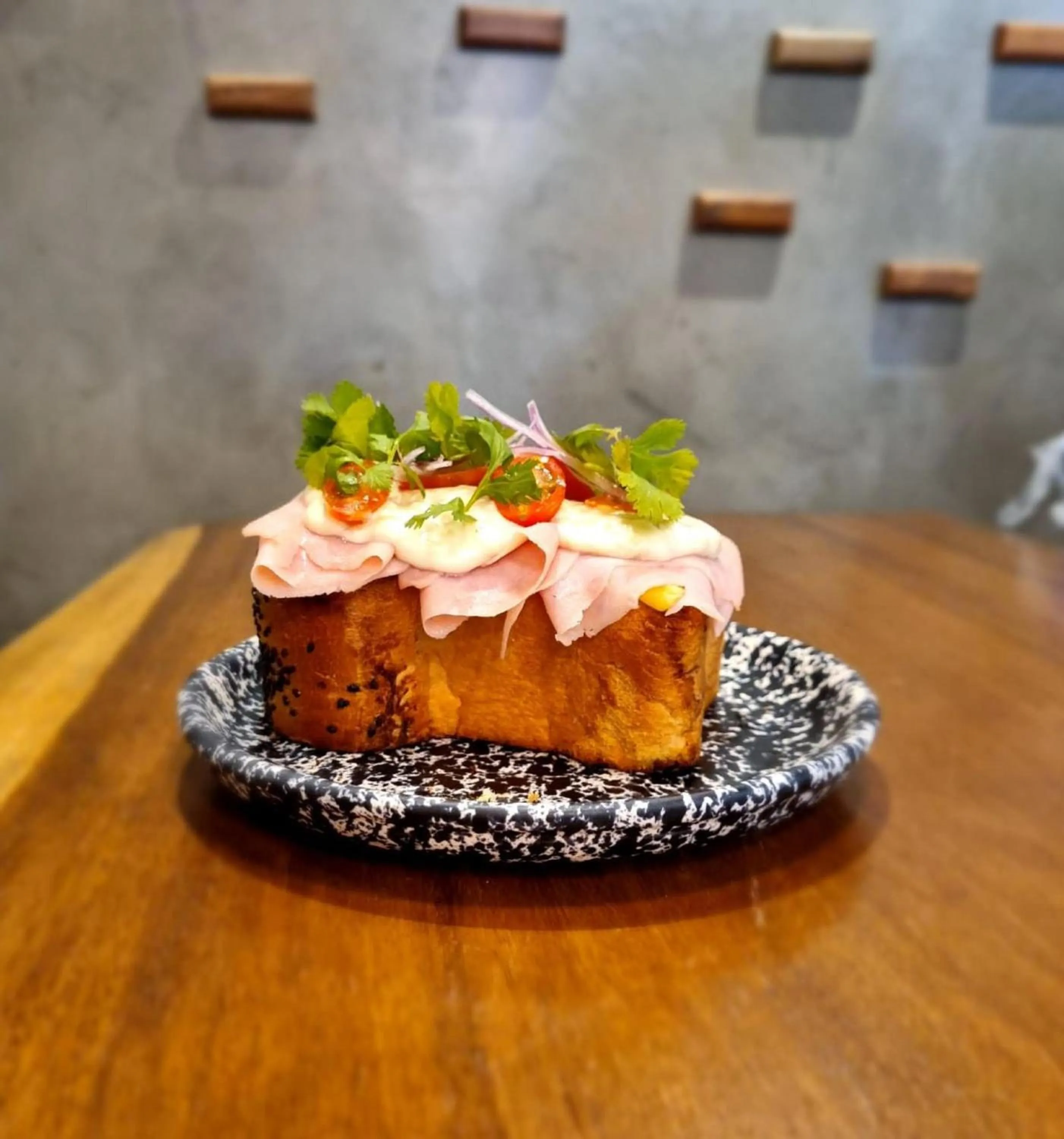 Breakfast in Hotel Sutuk