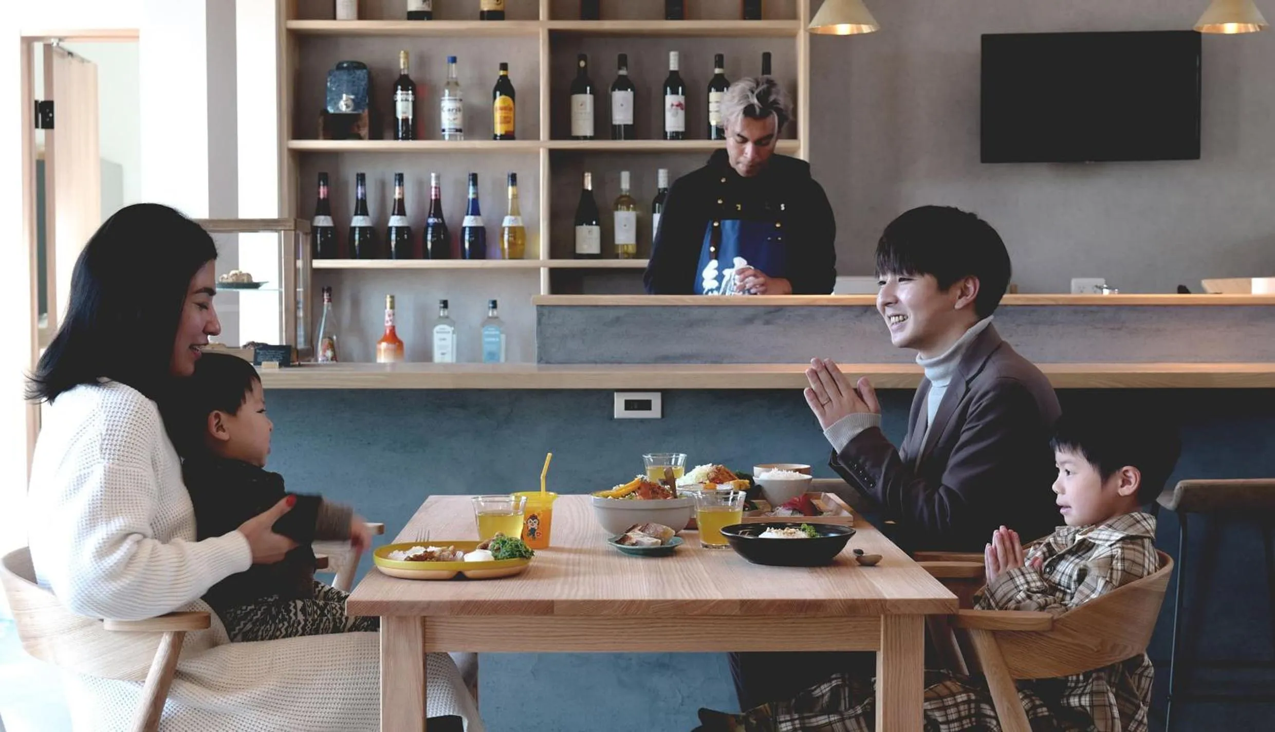 Restaurant/places to eat in Matoi Hostel & Bar