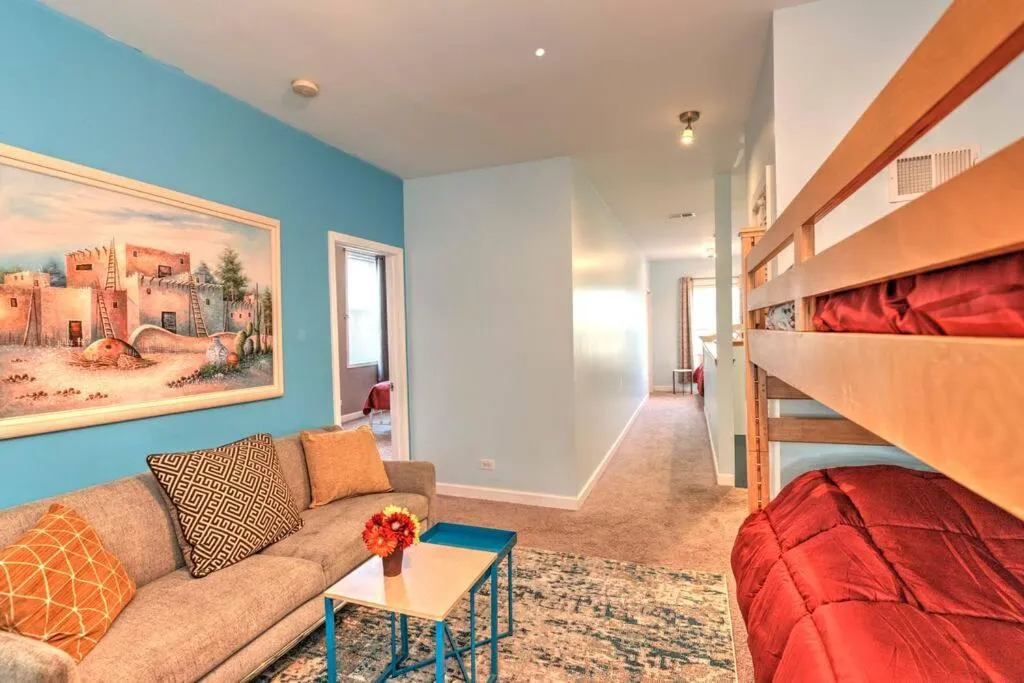 Spacious Row Home next Transit near Downtown w Parking