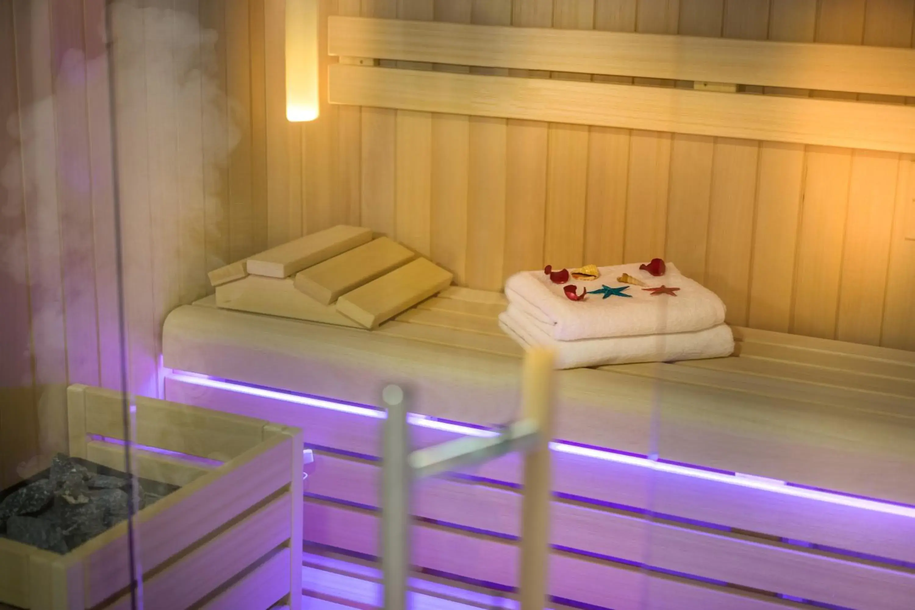 Sauna, Bed in Kyma Suites Beach Hotel Sauna, Bed in Kyma Suites Beach Hotel