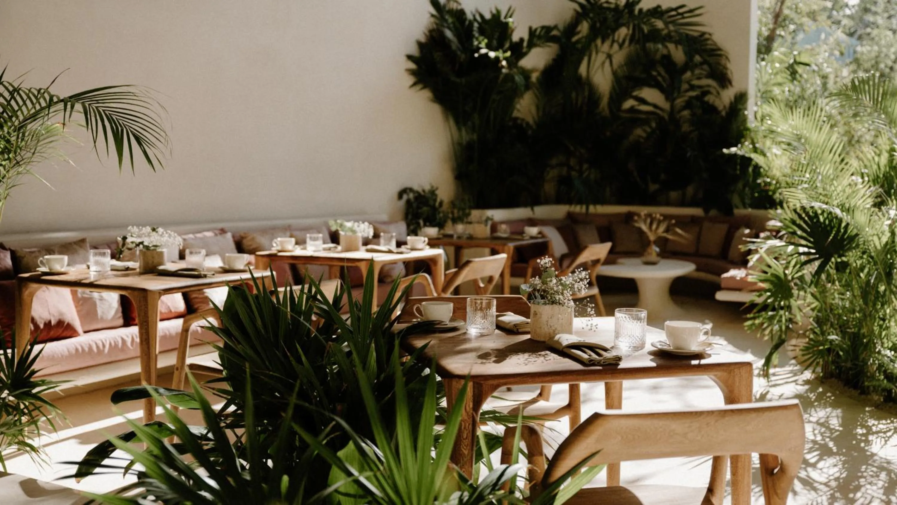 Food and drinks in Hotel Milam