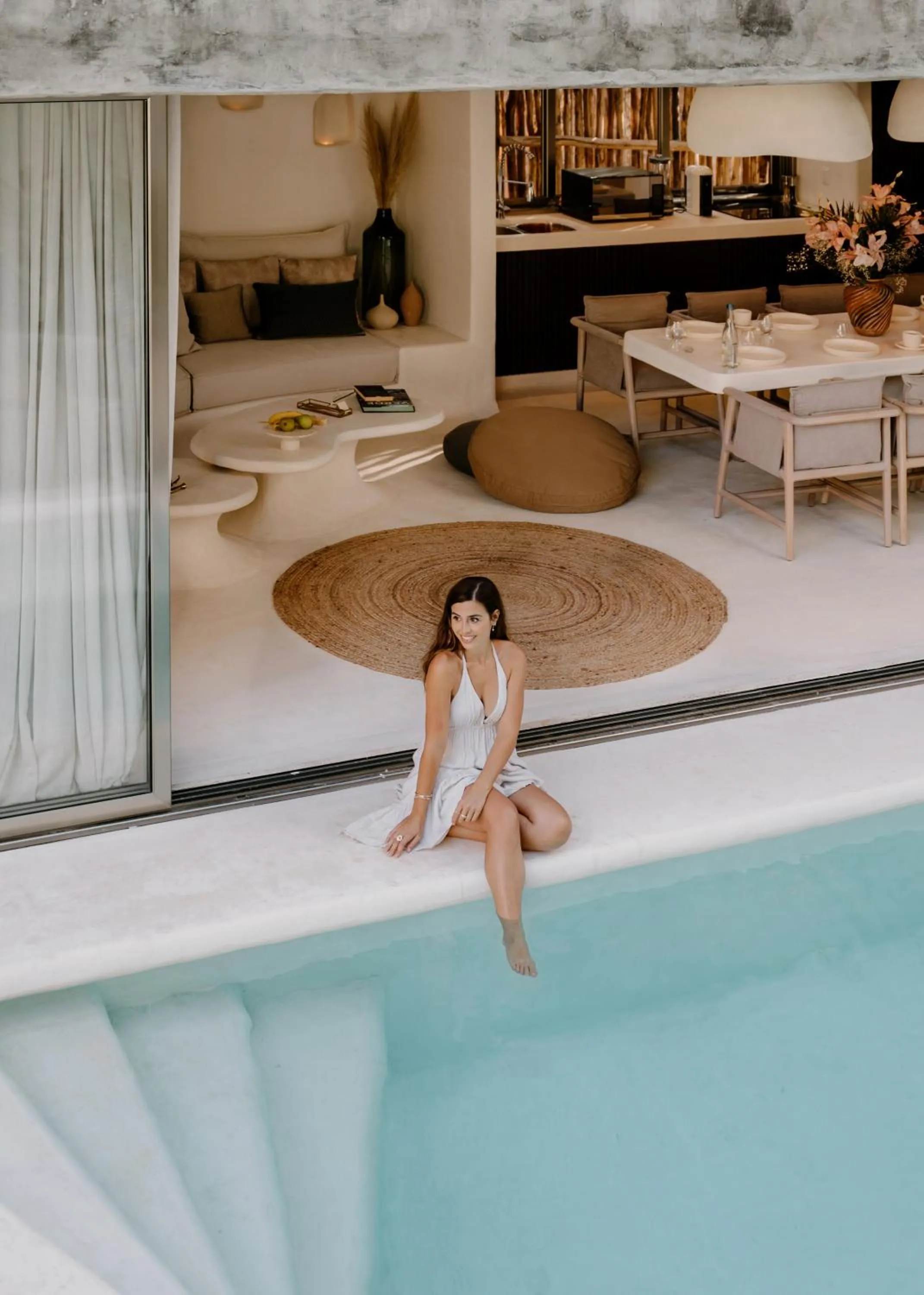 People in Hotel Milam