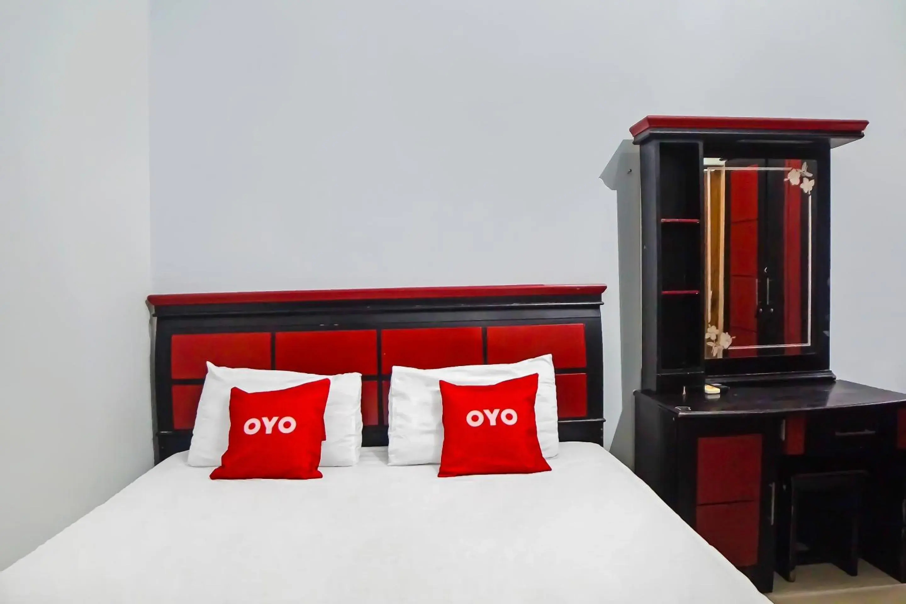 Bedroom, Bed in Hotel O Homestay Vip Bedroom, Bed in Hotel O Homestay Vip