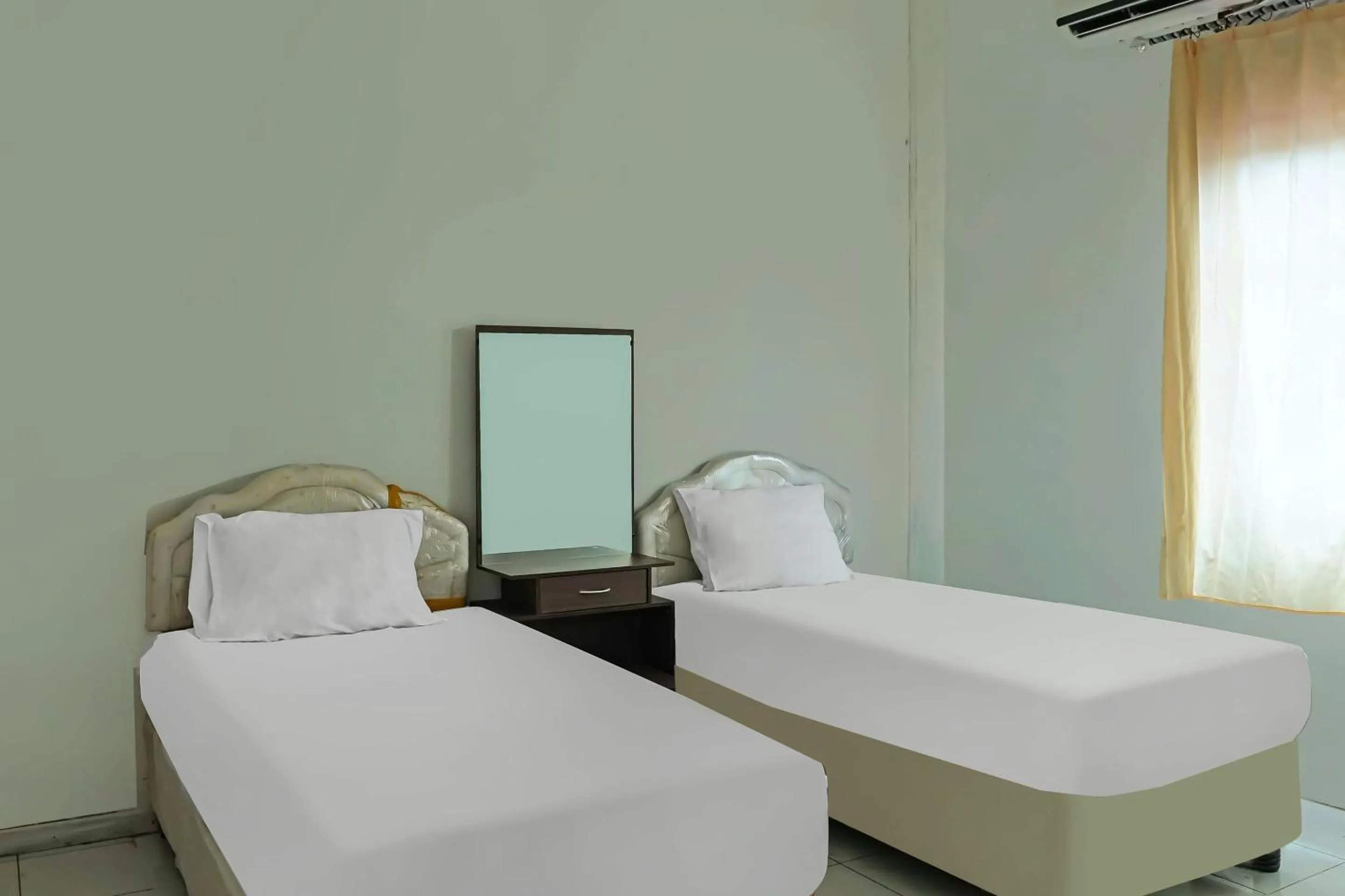 Bedroom, Bed in Hotel O Wilma Kost Syariah