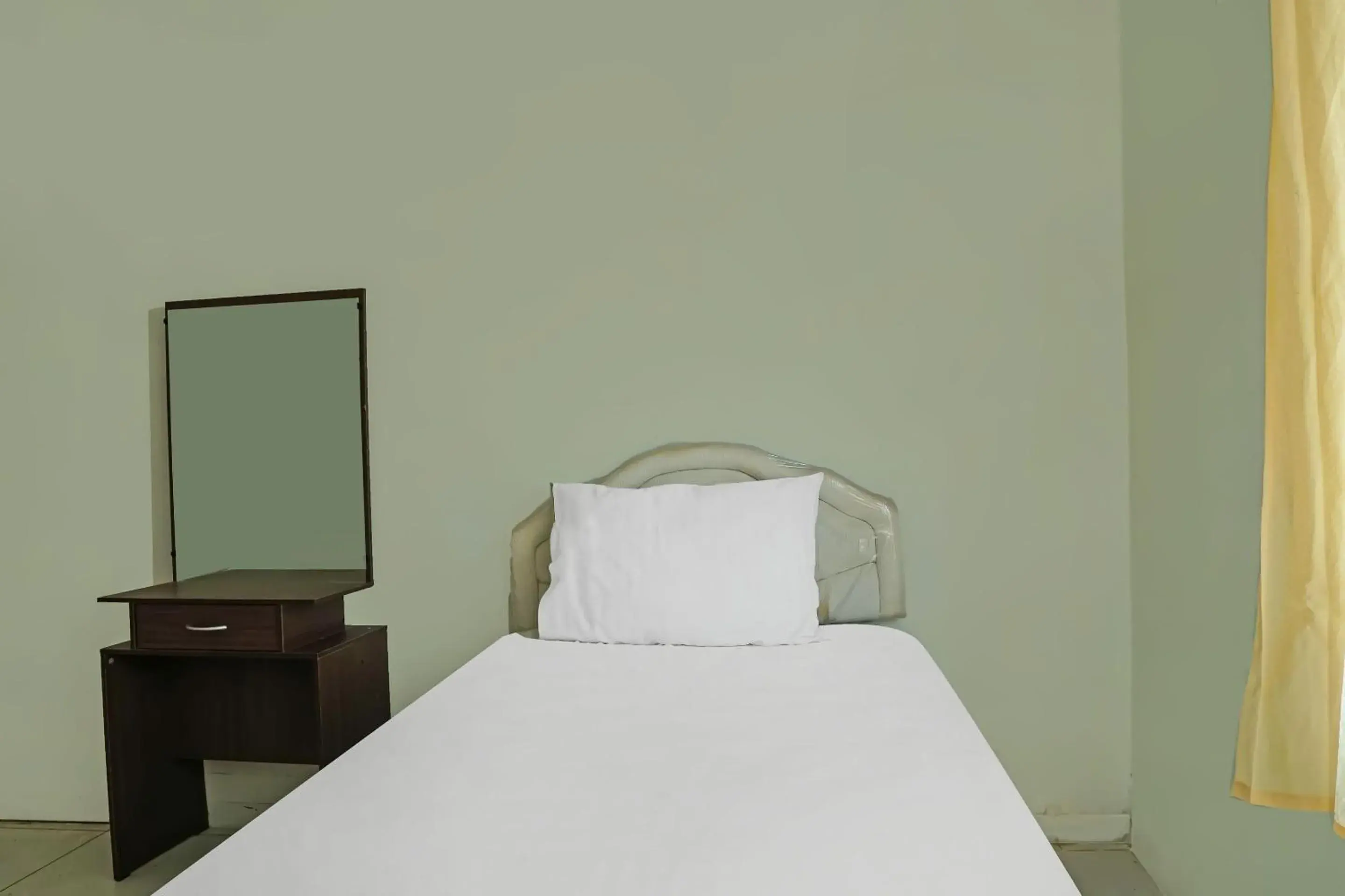 Bedroom, Bed in Hotel O Wilma Kost Syariah Bedroom, Bed in Hotel O Wilma Kost Syariah