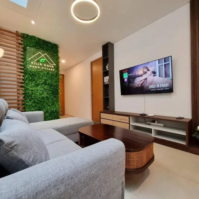 Villa Daun at Dago Village