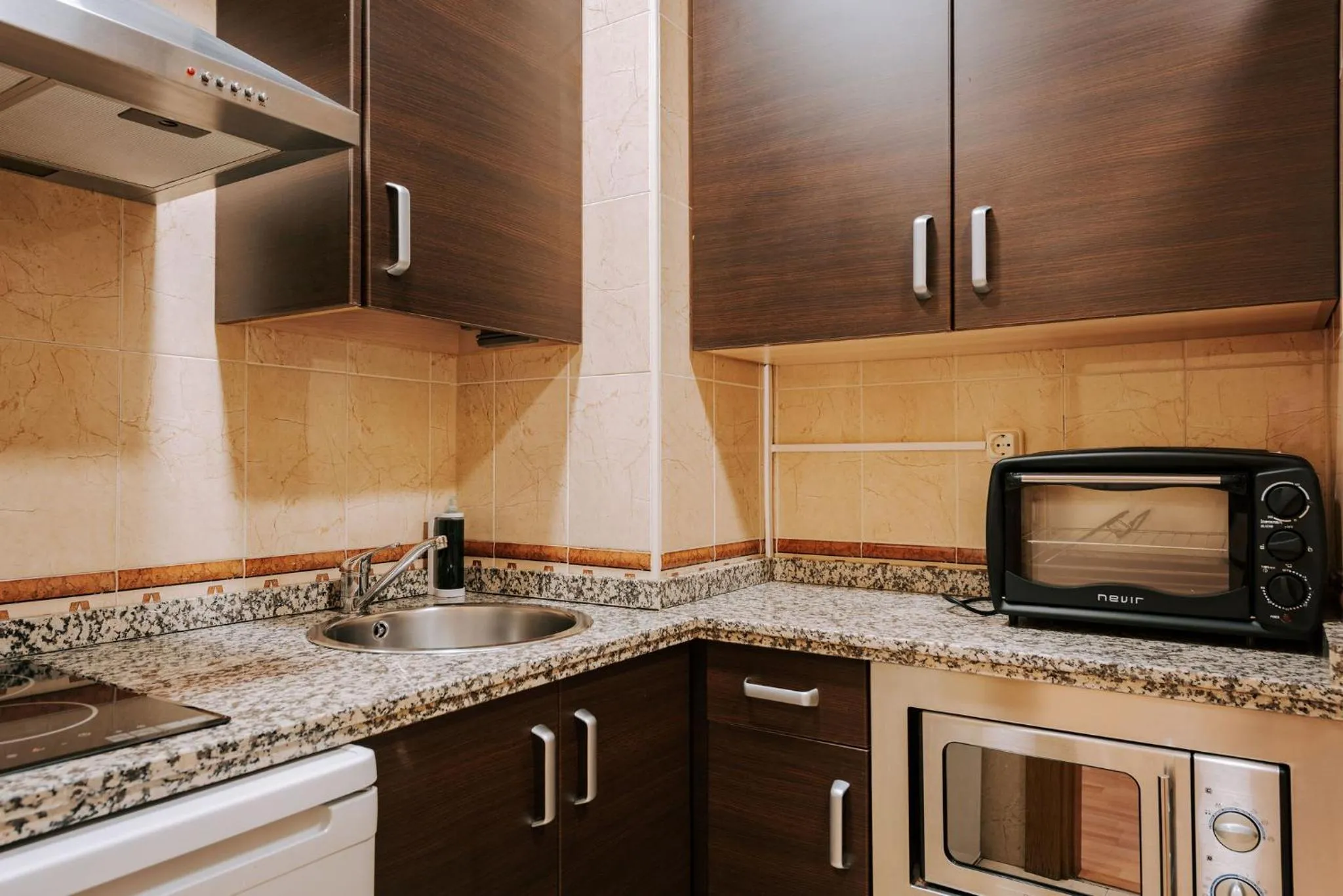 Kitchen or kitchenette in JCH Congreso Apartamentos