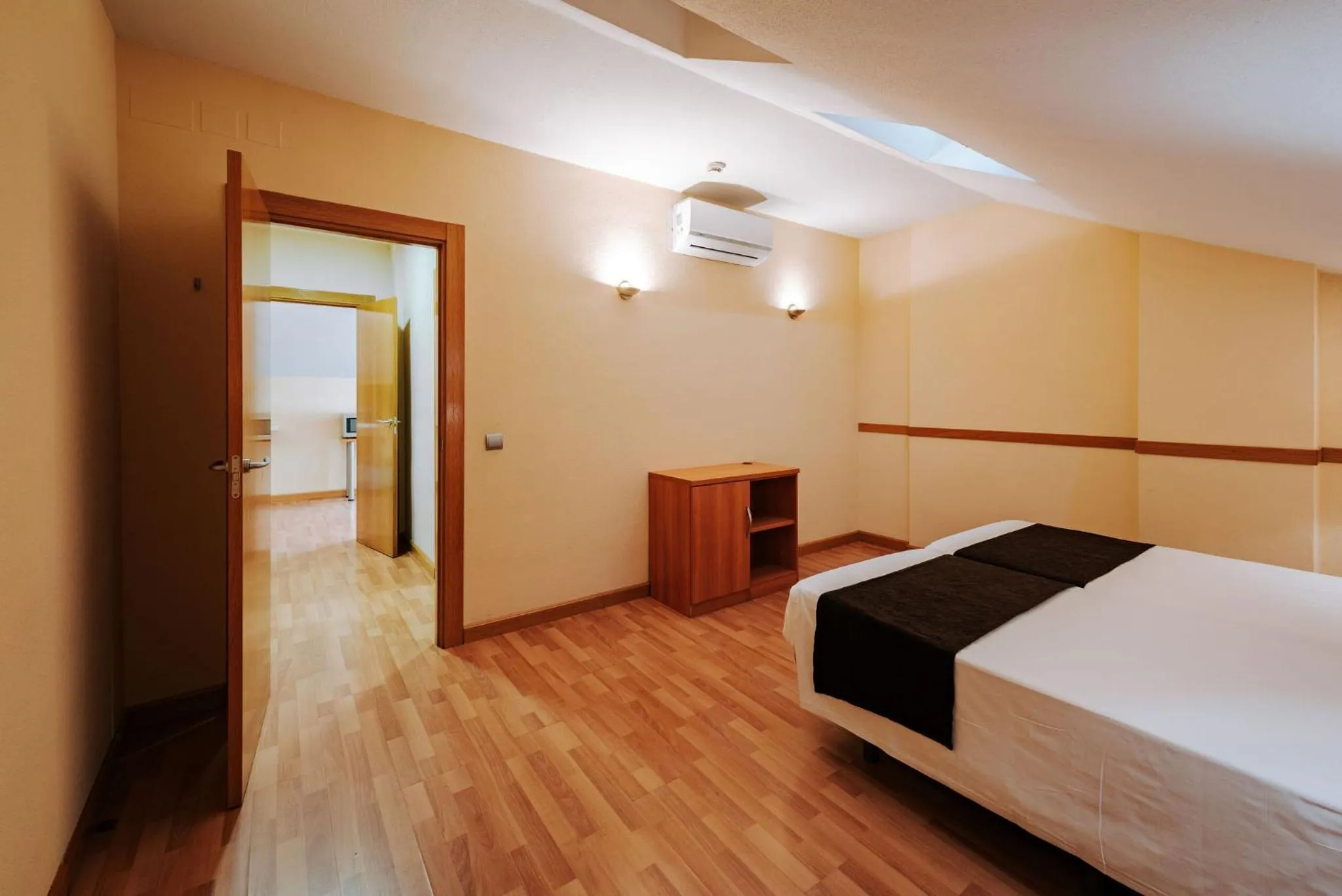 Photo of the whole room, Bed in JCH Congreso Apartamentos