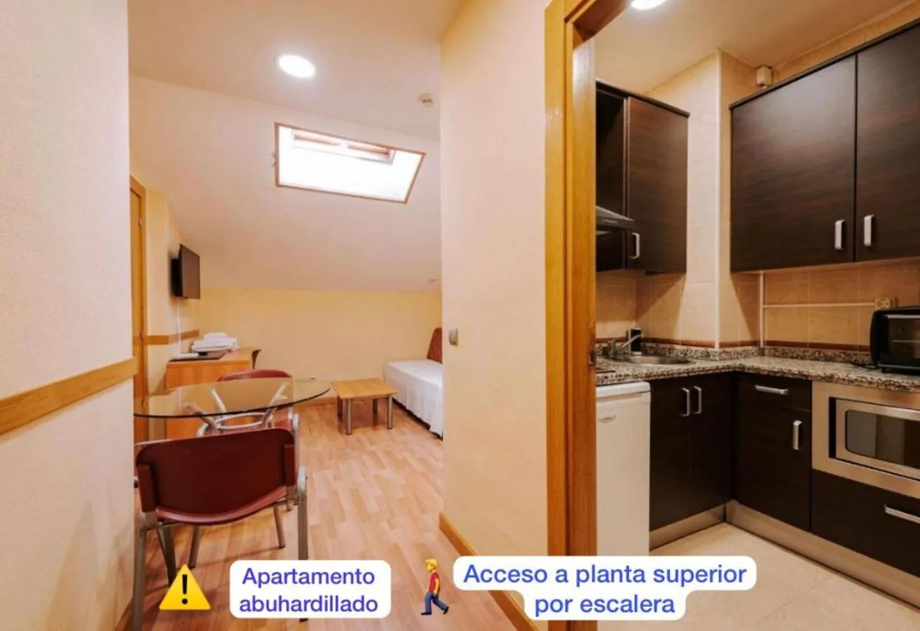 Text overlay in JCH Congreso Apartamentos