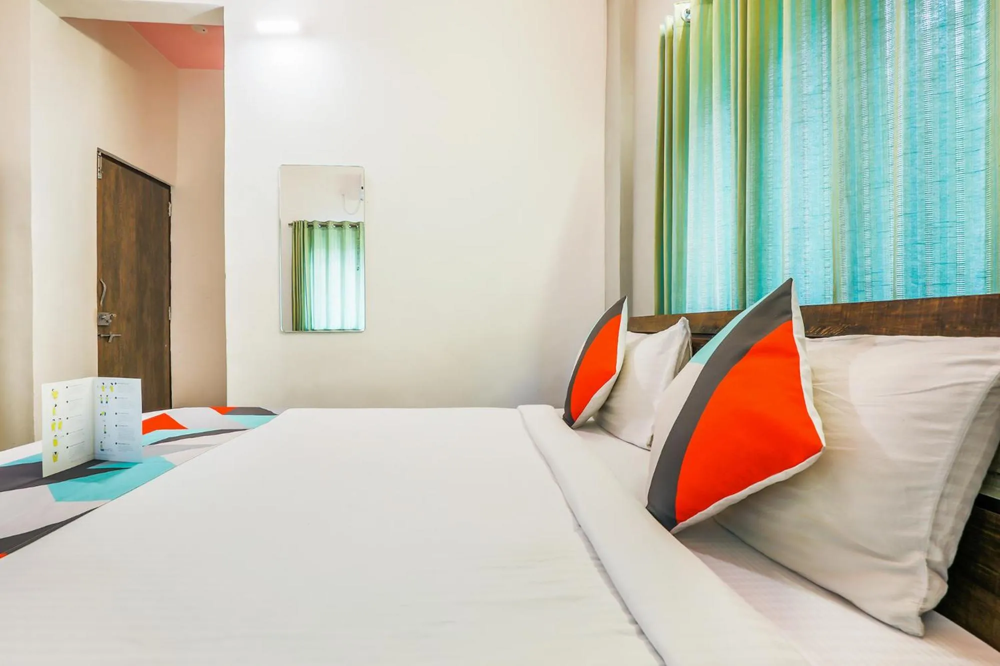Photo of the whole room, Bed in FabExpress Diamond Residency - Airport road