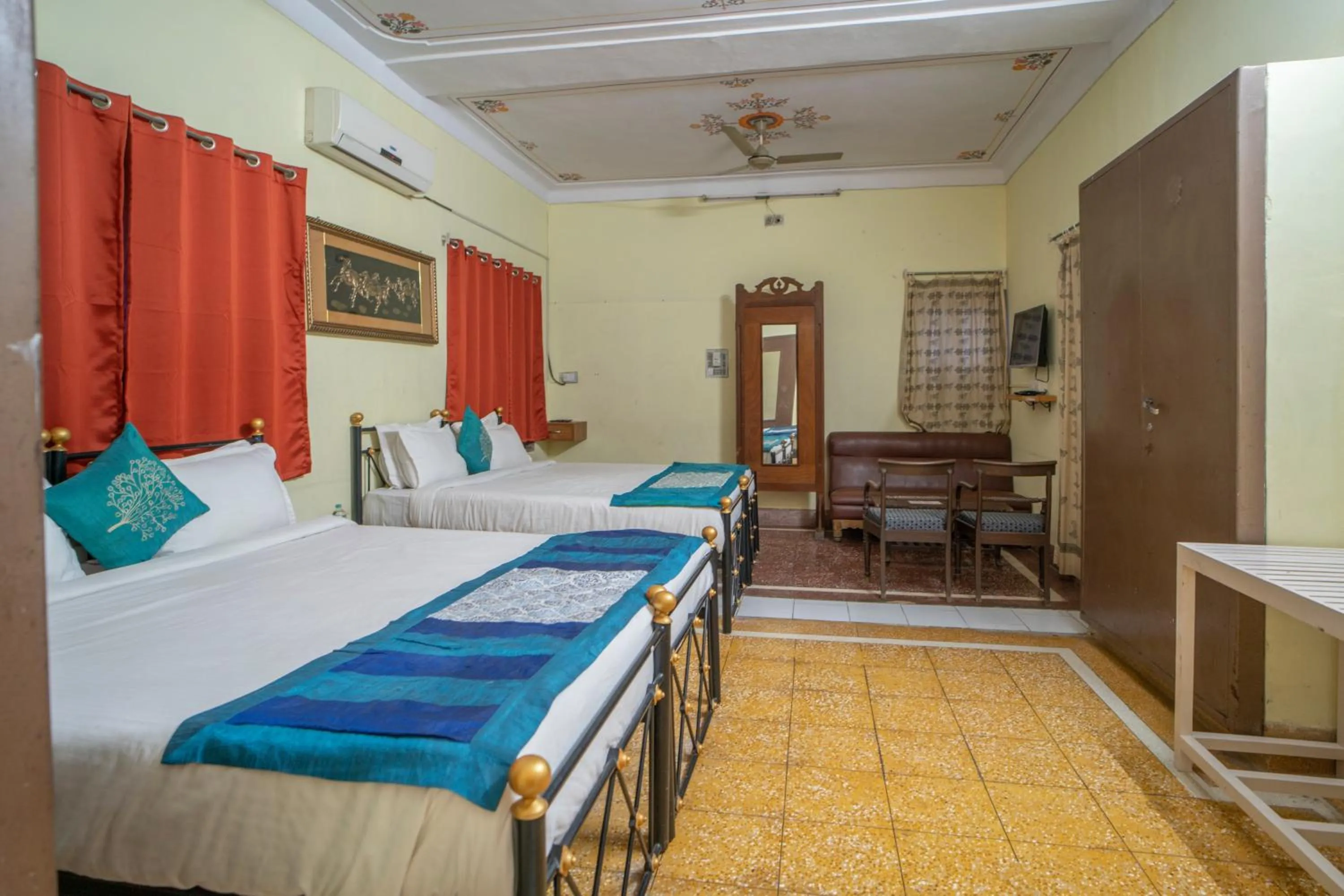 Bedroom, Bed in Hotel Ambavgarh Palace