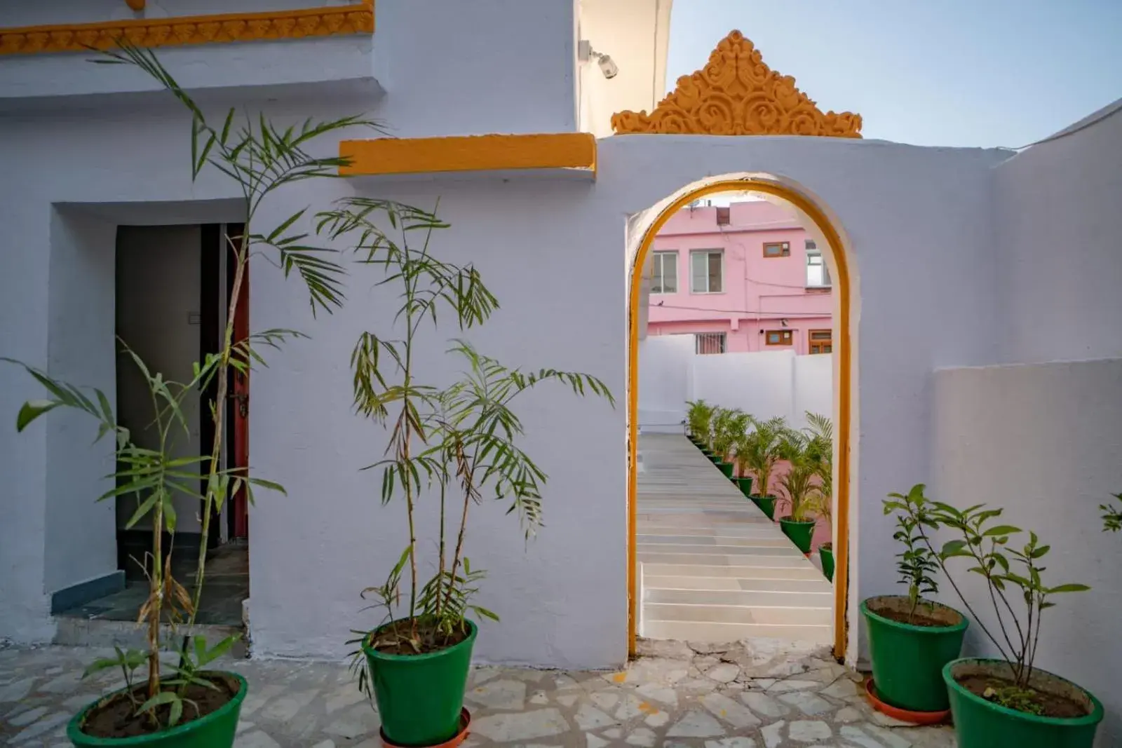 Facade/entrance in Hotel Ambavgarh Palace Facade/entrance in Hotel Ambavgarh Palace