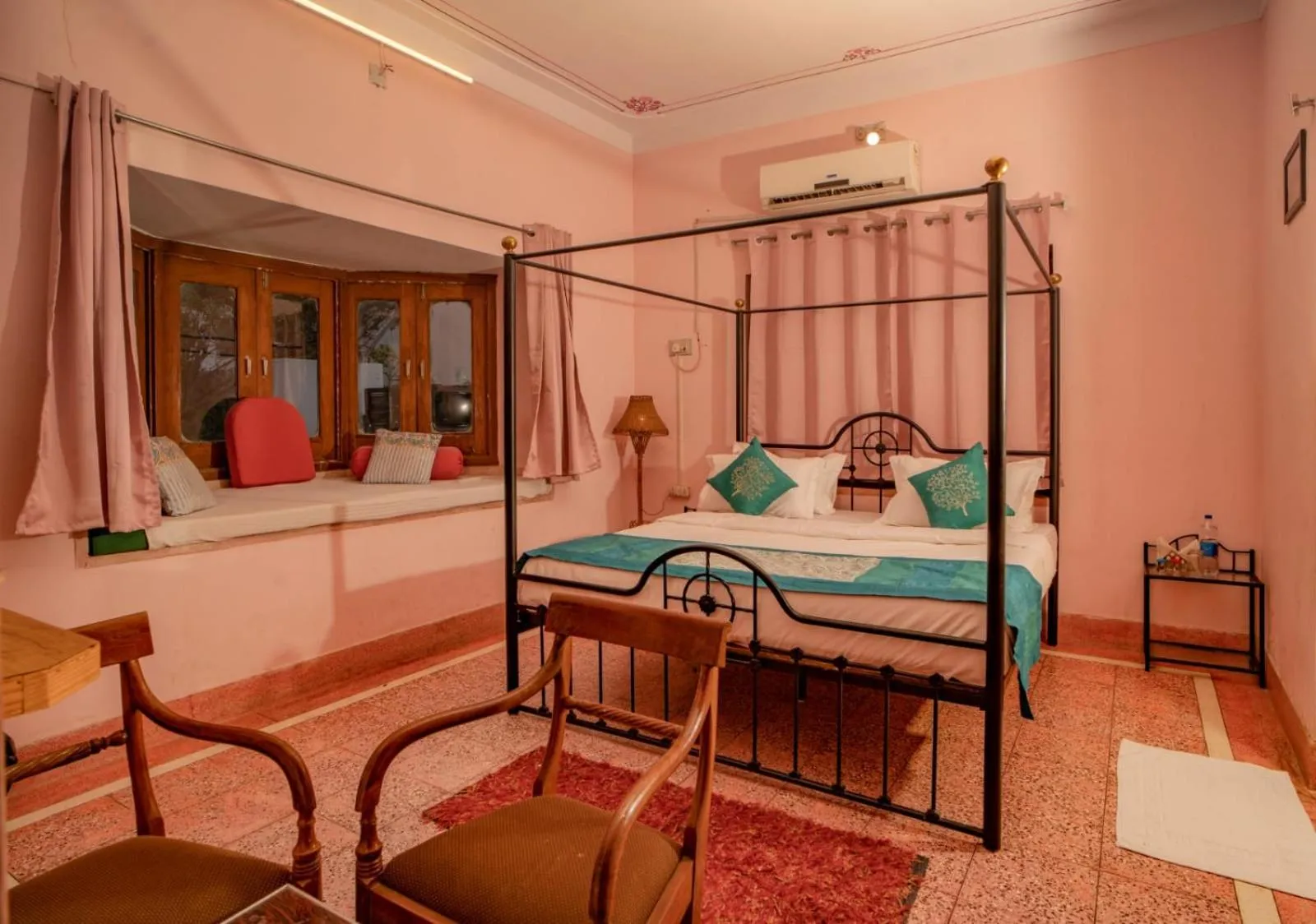 Photo of the whole room, Bed in Hotel Ambavgarh Palace