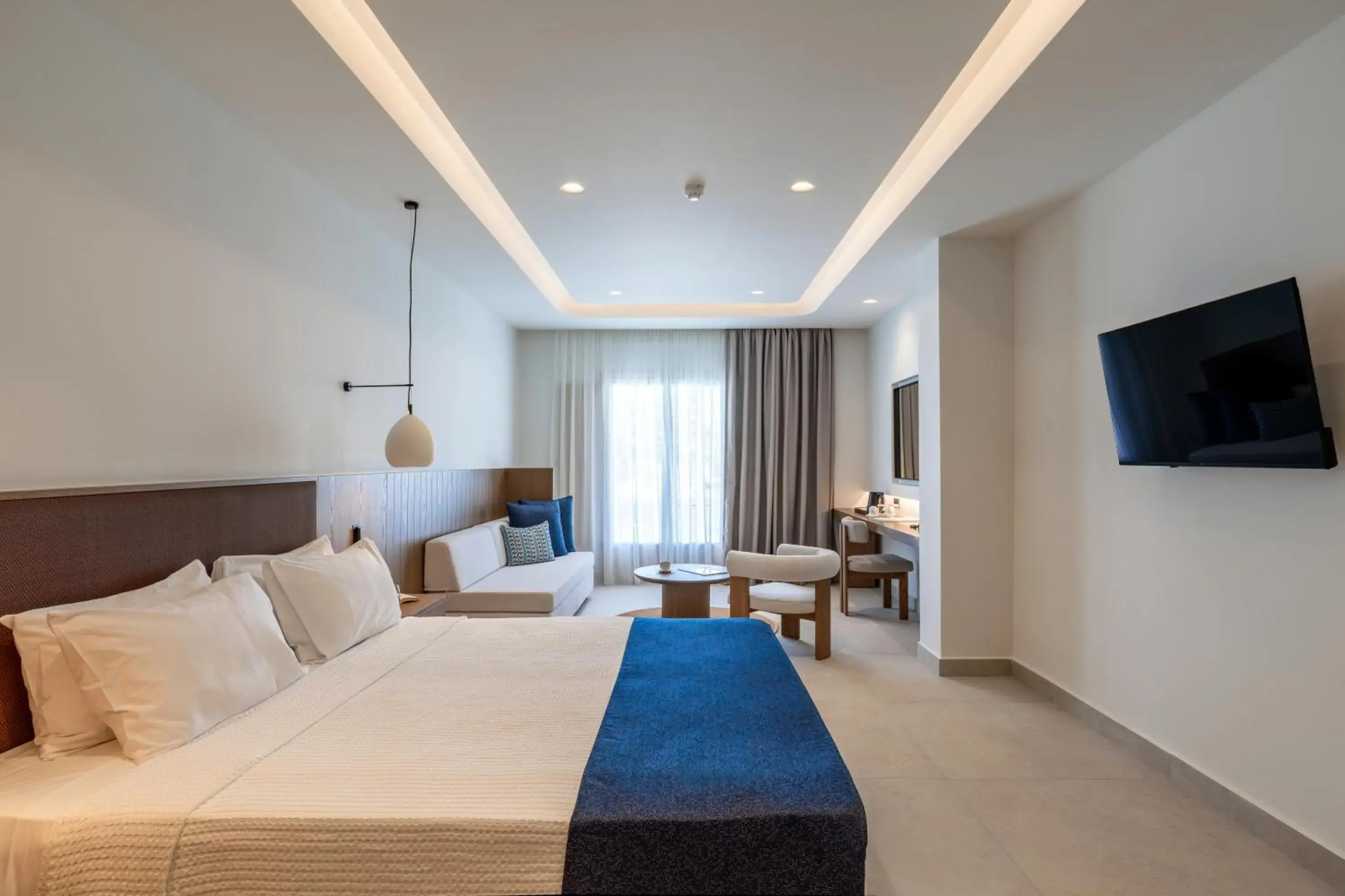 Photo of the whole room, Bed in Aegean Plaza Hotel Photo of the whole room, Bed in Aegean Plaza Hotel