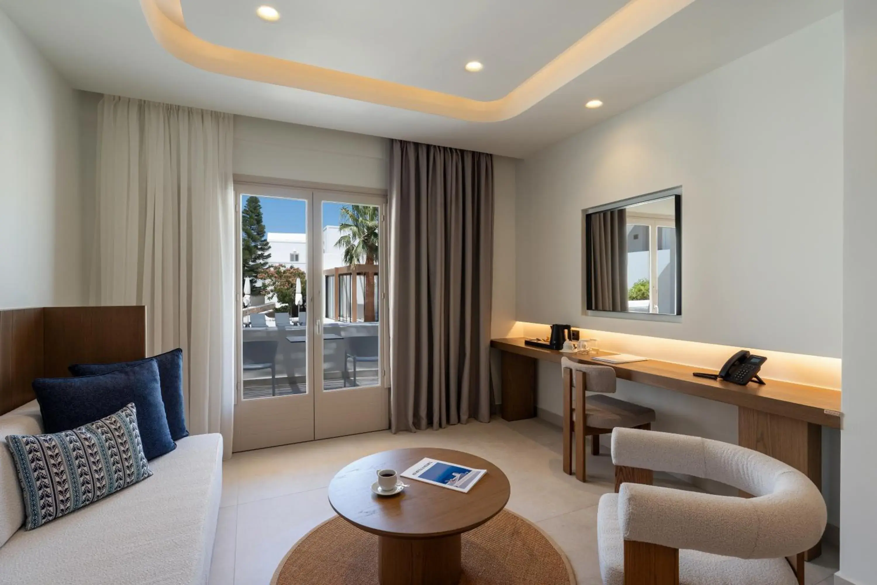 Living room in Aegean Plaza Hotel Living room in Aegean Plaza Hotel