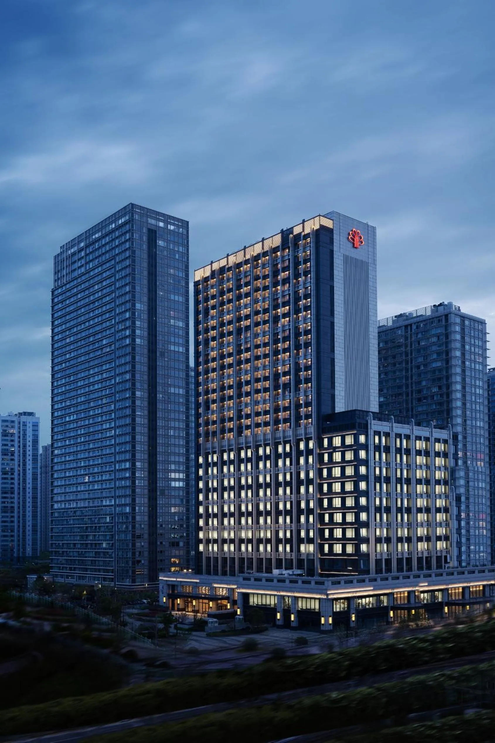 Property building in Metropolitan Residence