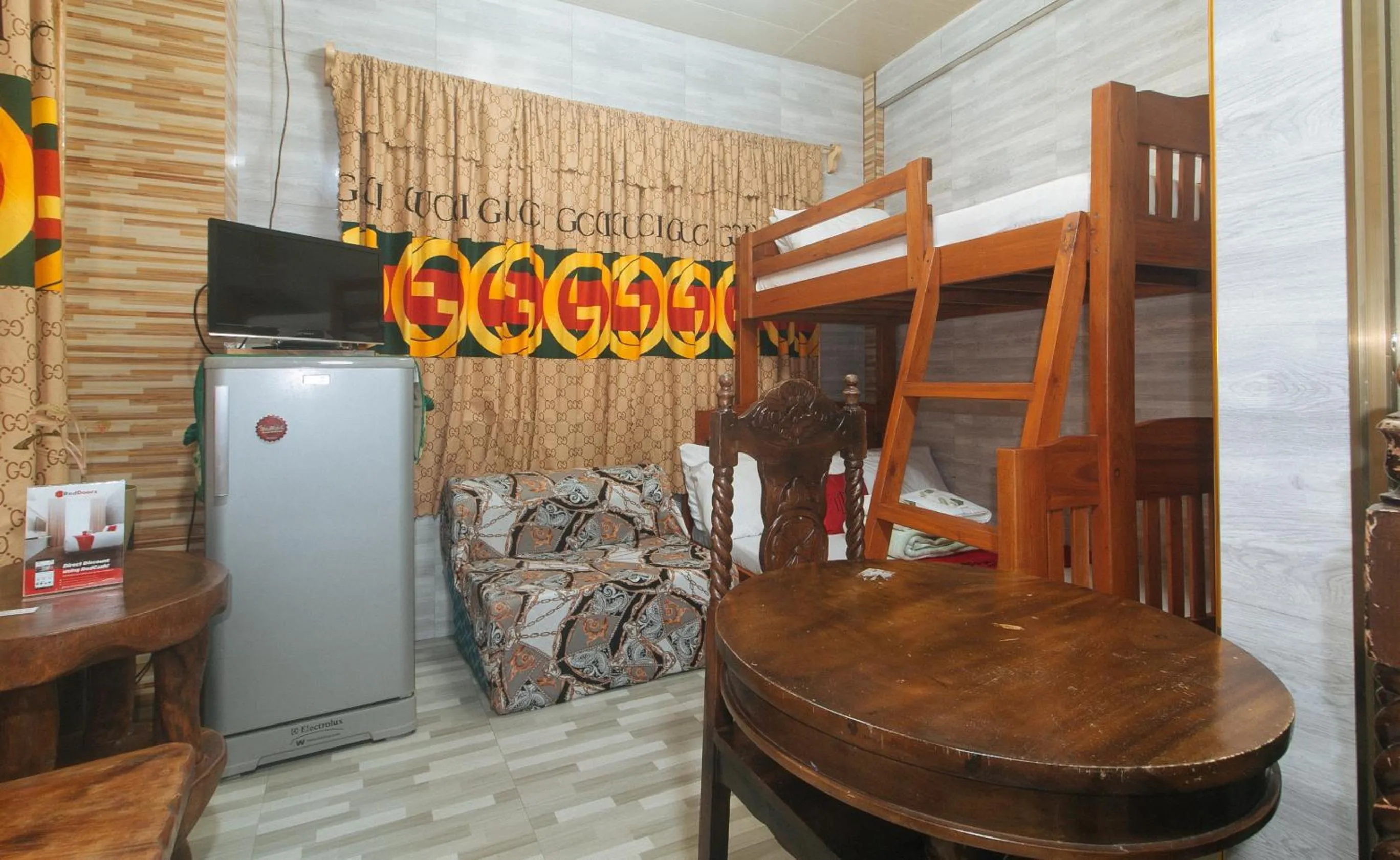 Photo of the whole room, Bed in RedDoorz Hostel @ Faes Transient House