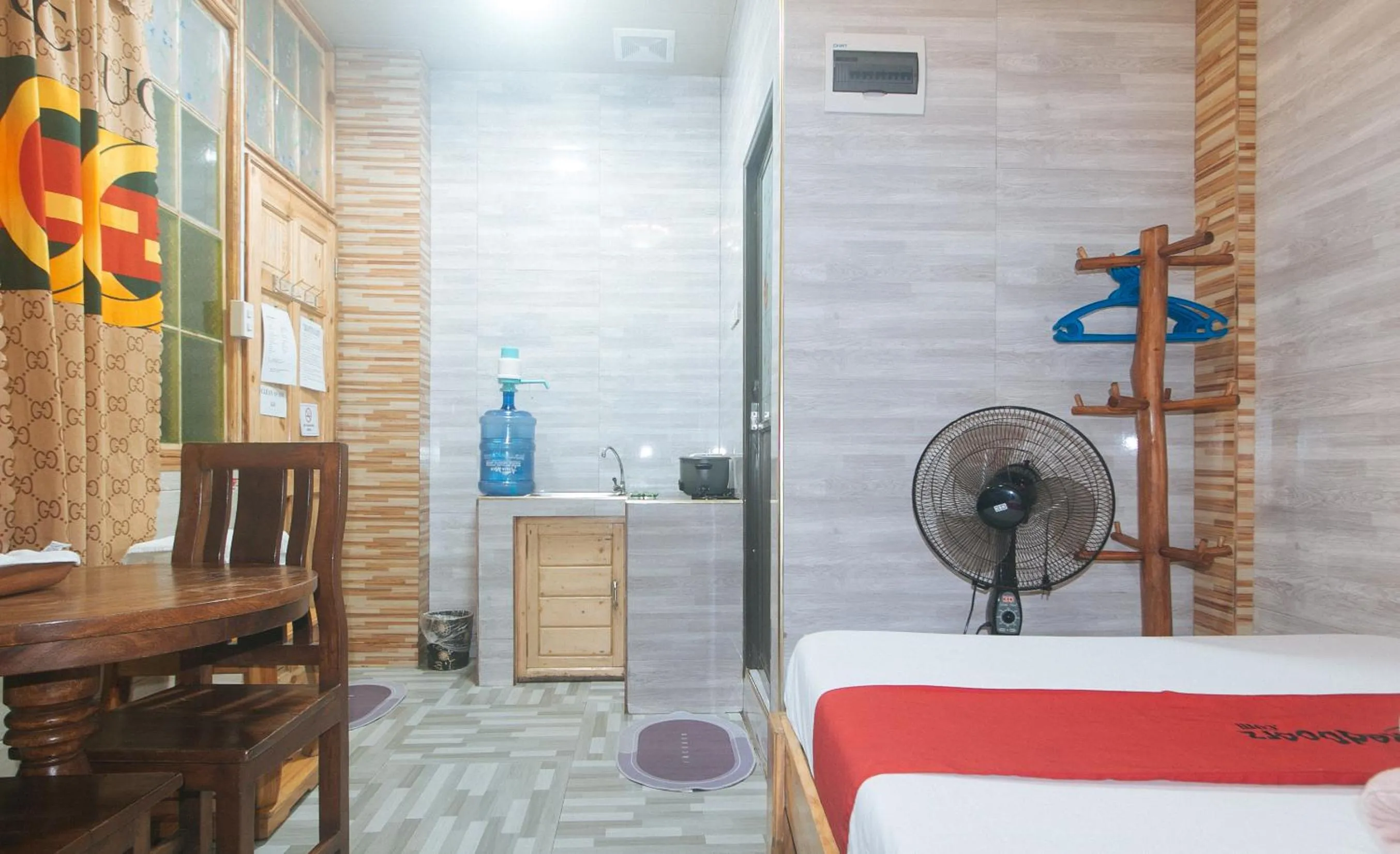 Photo of the whole room, Bed in RedDoorz Hostel @ Faes Transient House