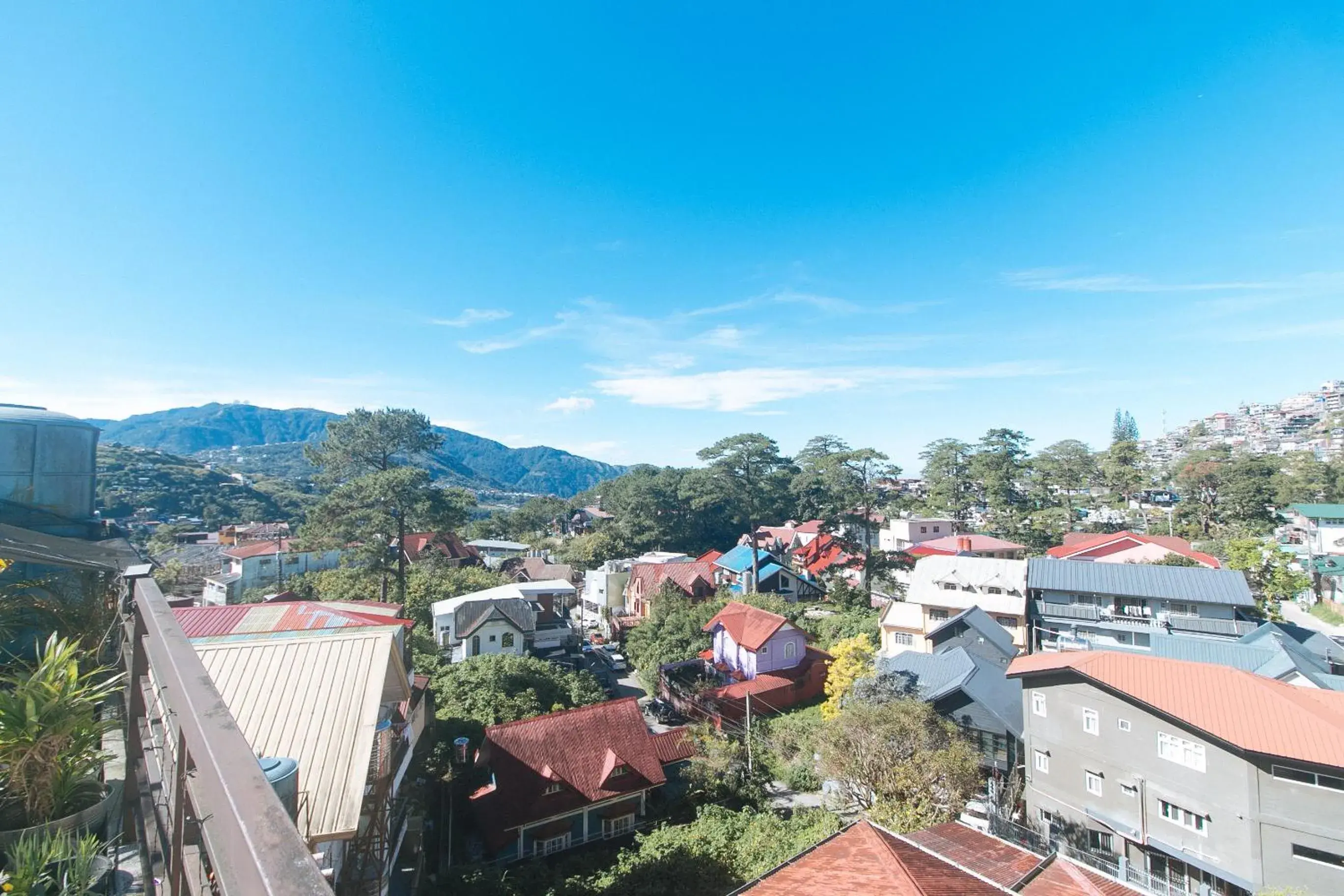 Bird's eye view in RedDoorz Hostel @ Faes Transient House Bird's eye view in RedDoorz Hostel @ Faes Transient House