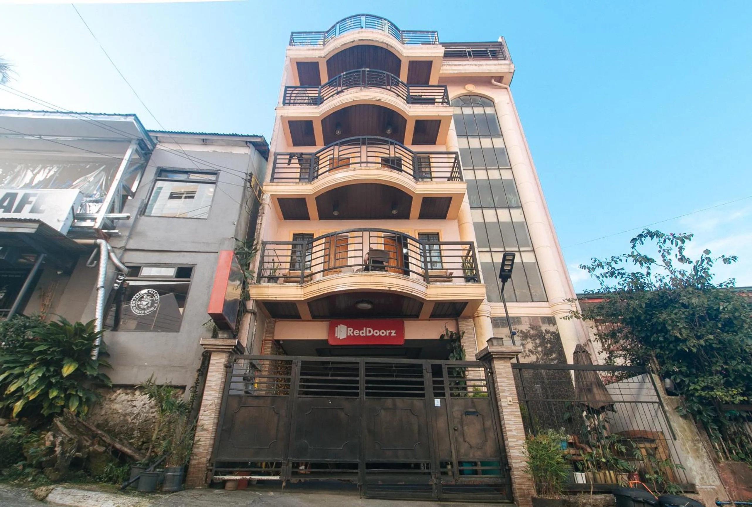 Property building in RedDoorz Hostel @ Faes Transient House