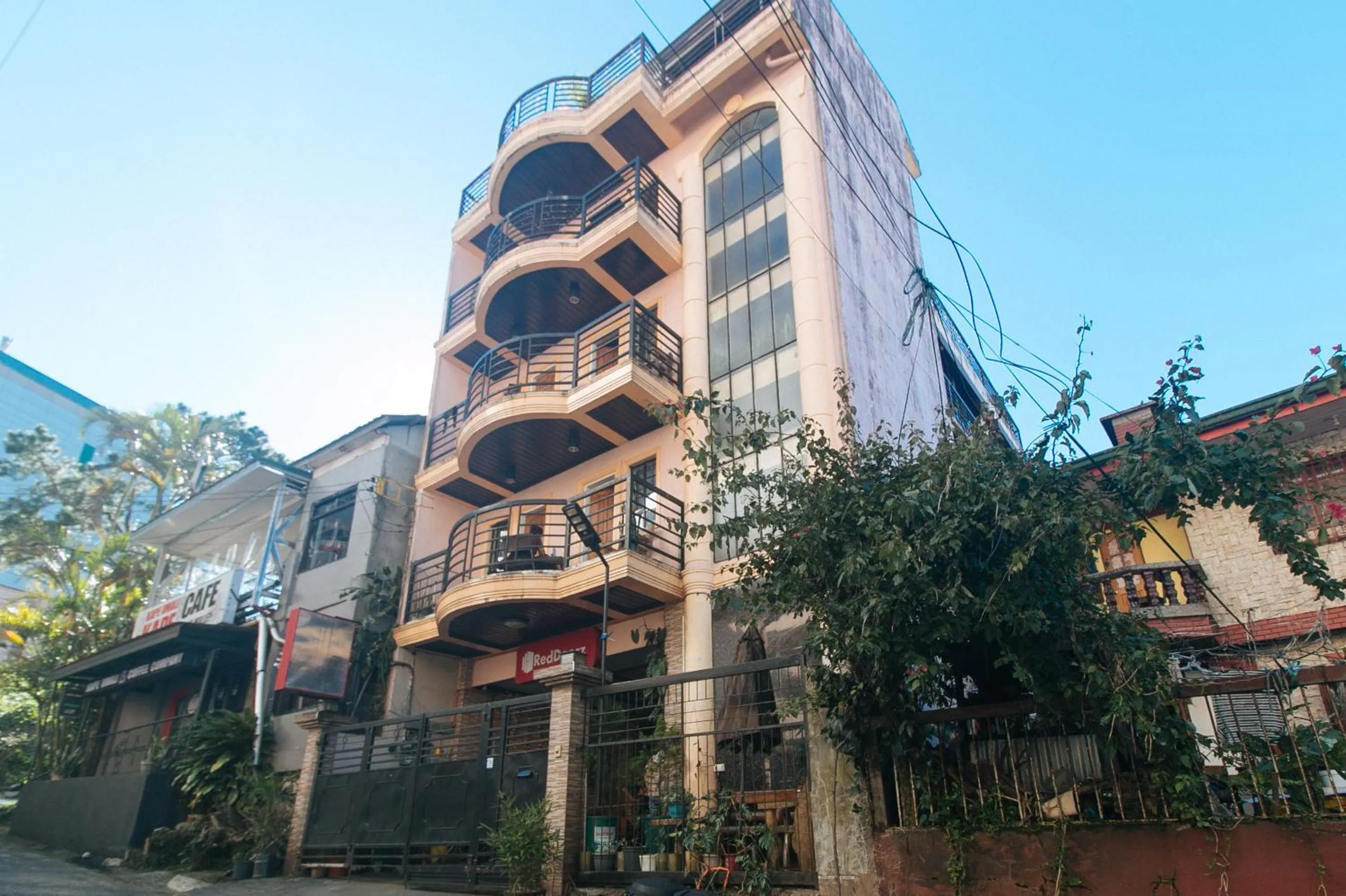 Property building in RedDoorz Hostel @ Faes Transient House