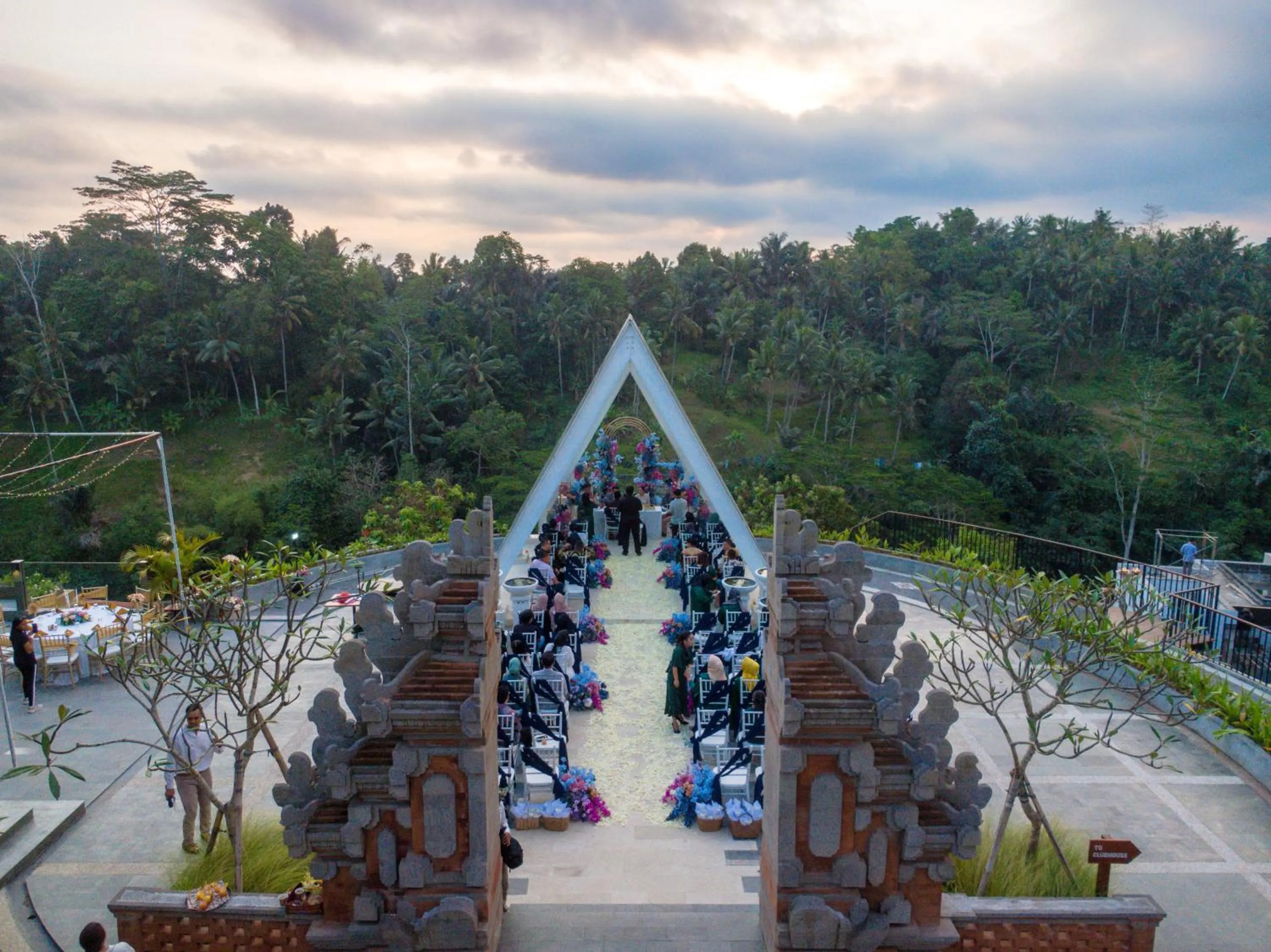 wedding in Horison Ume Suites & Villas