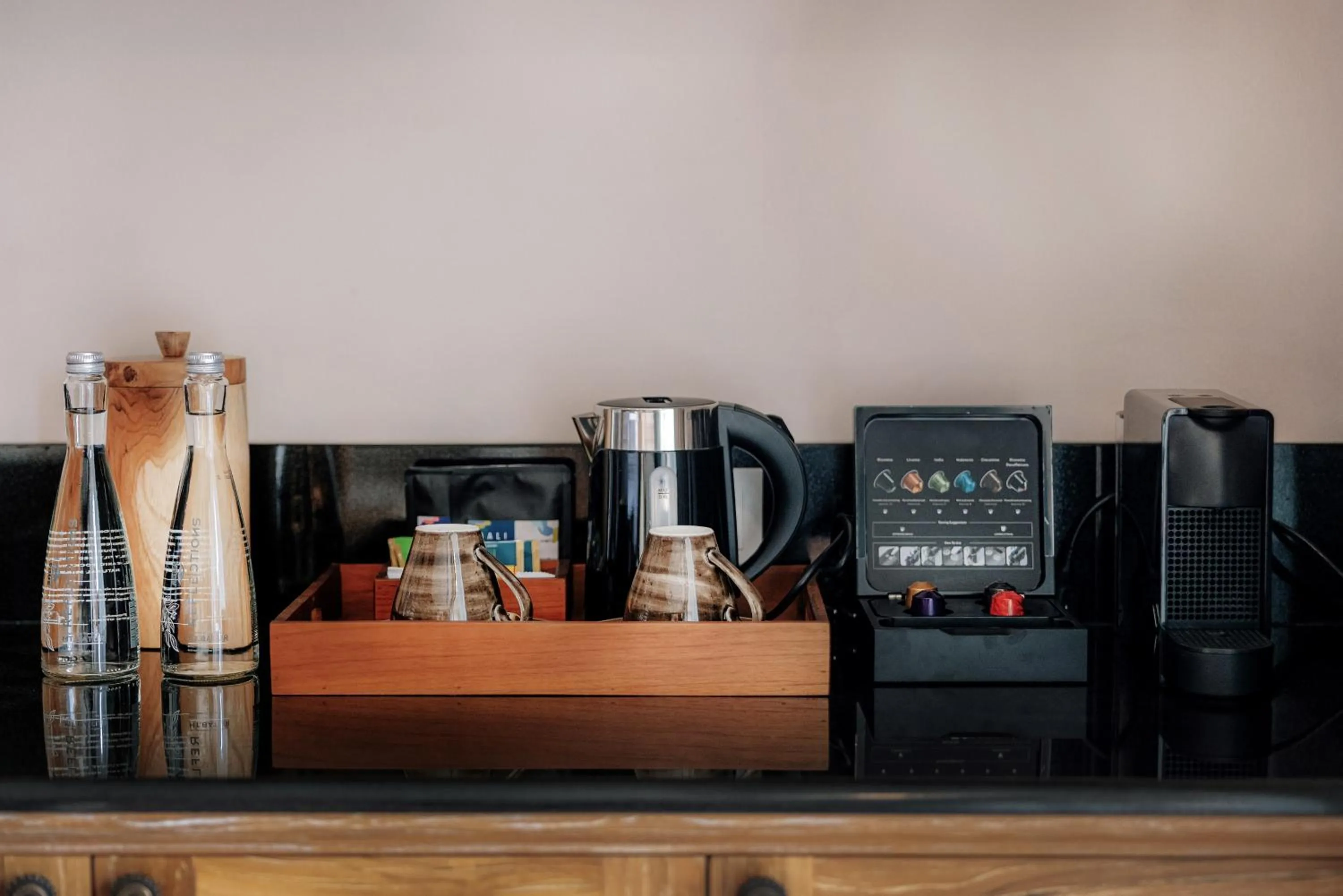 Coffee/tea facilities in Horison Ume Suites & Villas