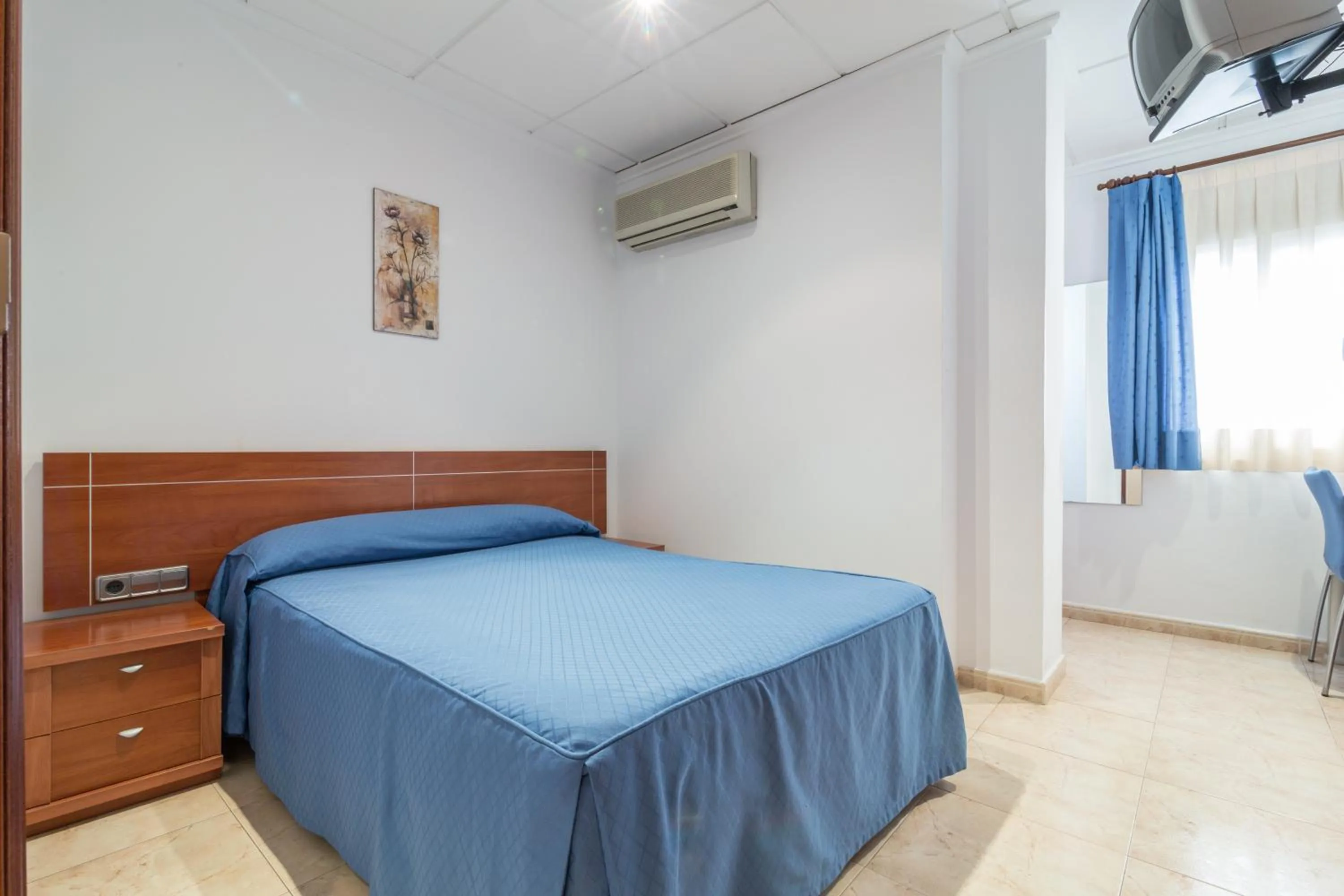 Photo of the whole room, Bed in Hotel Reig