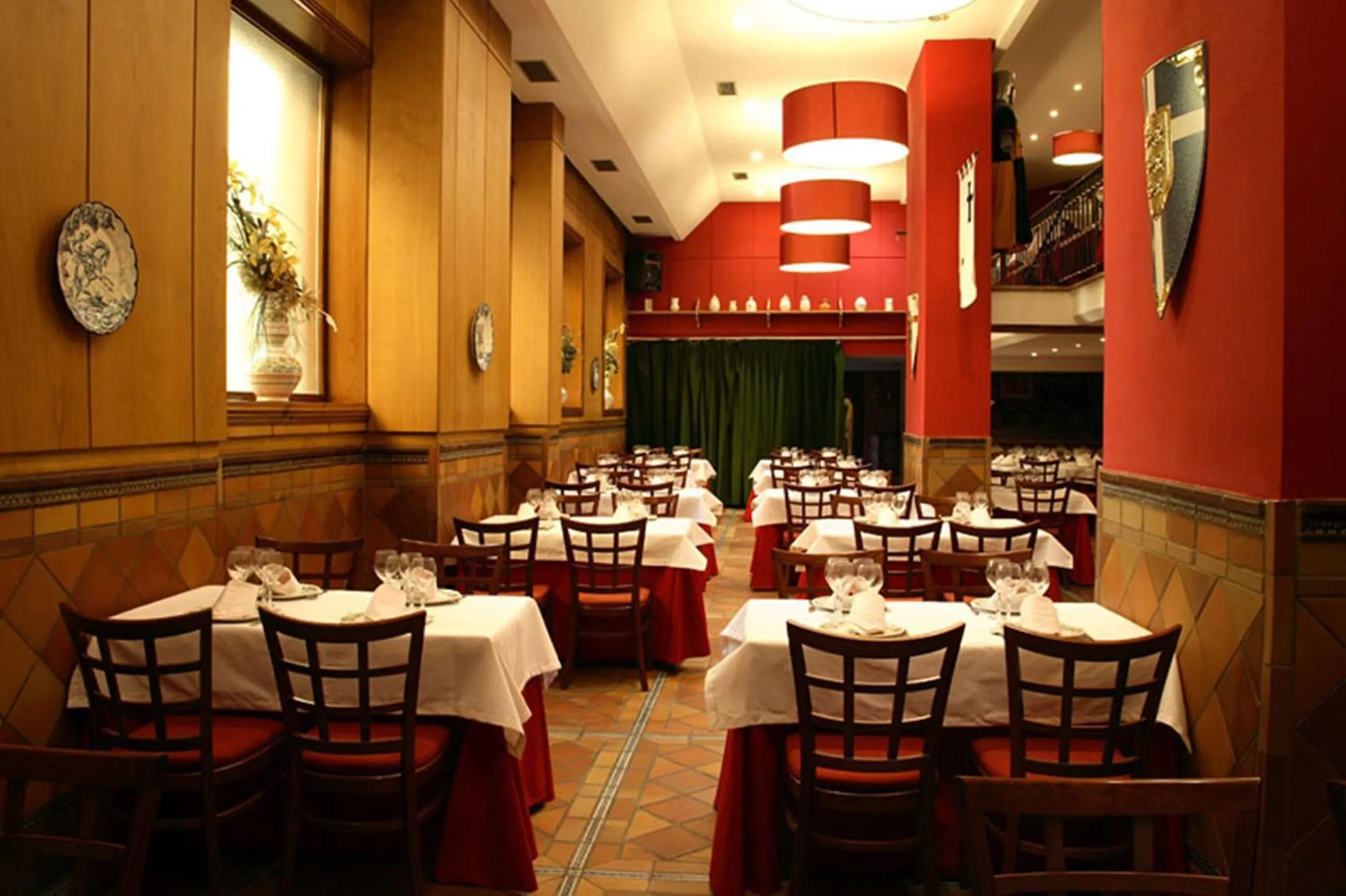 Restaurant/places to eat in Hotel Florida
