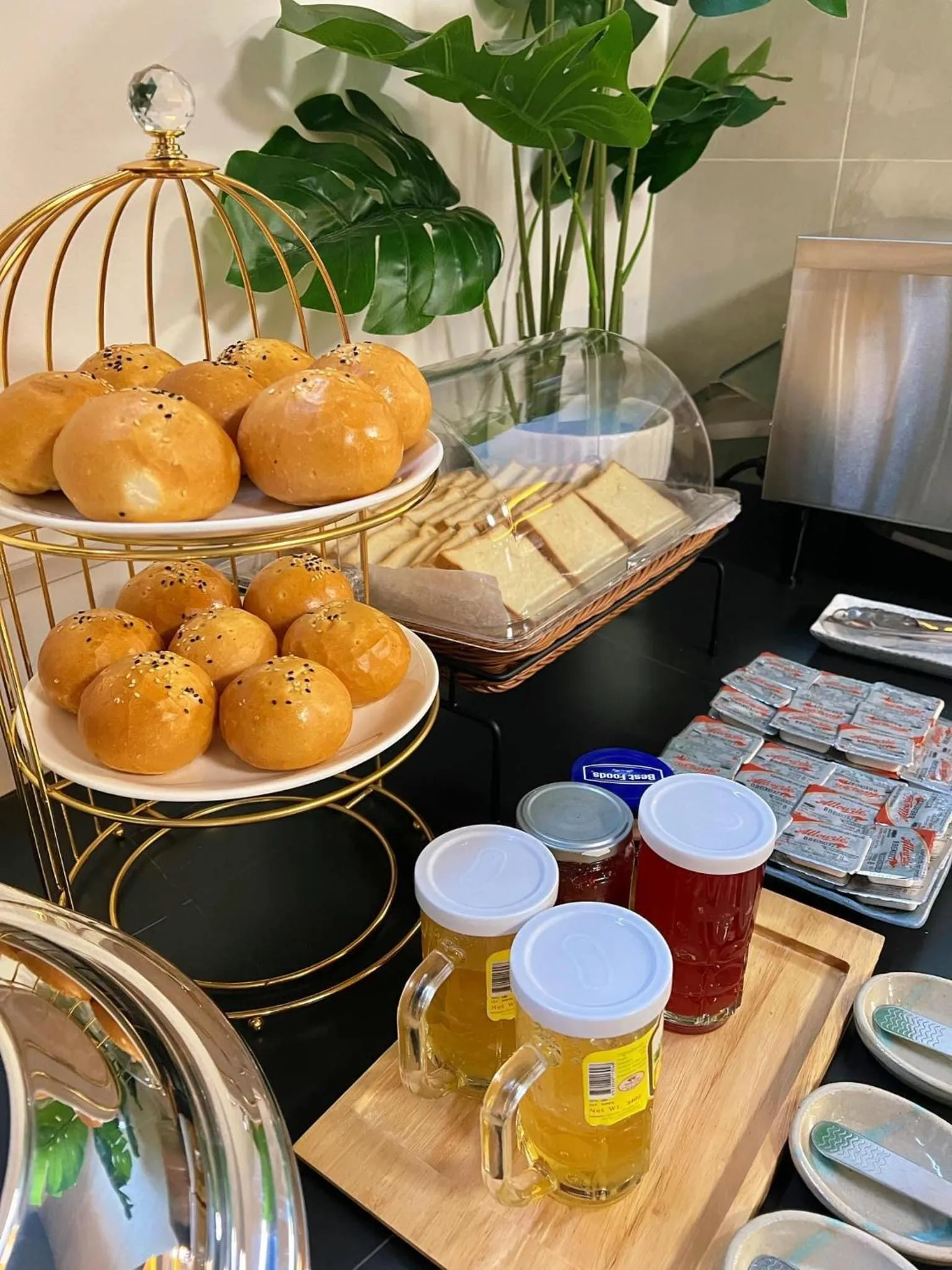 Buffet breakfast in M&M Hotel