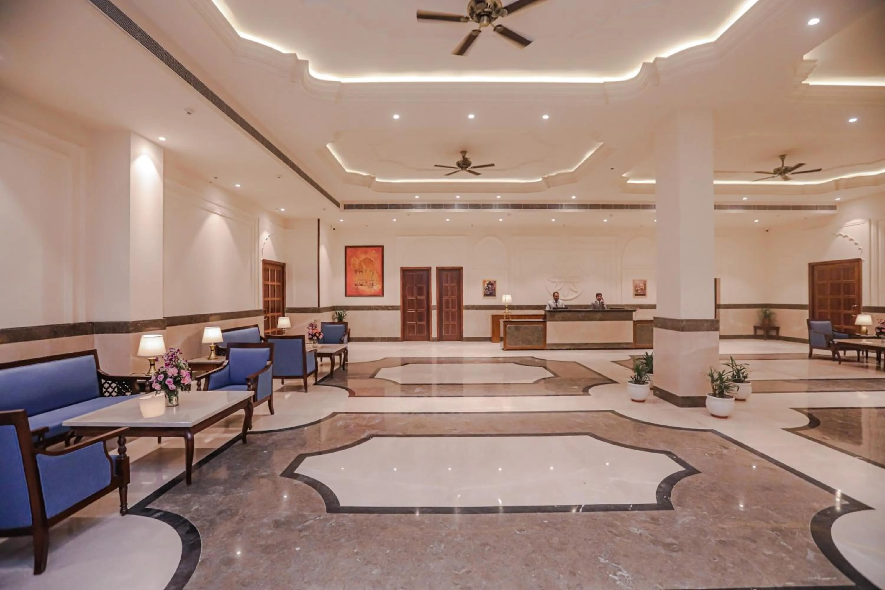 Lobby or reception in Regenta City Vilas Palace Ambala