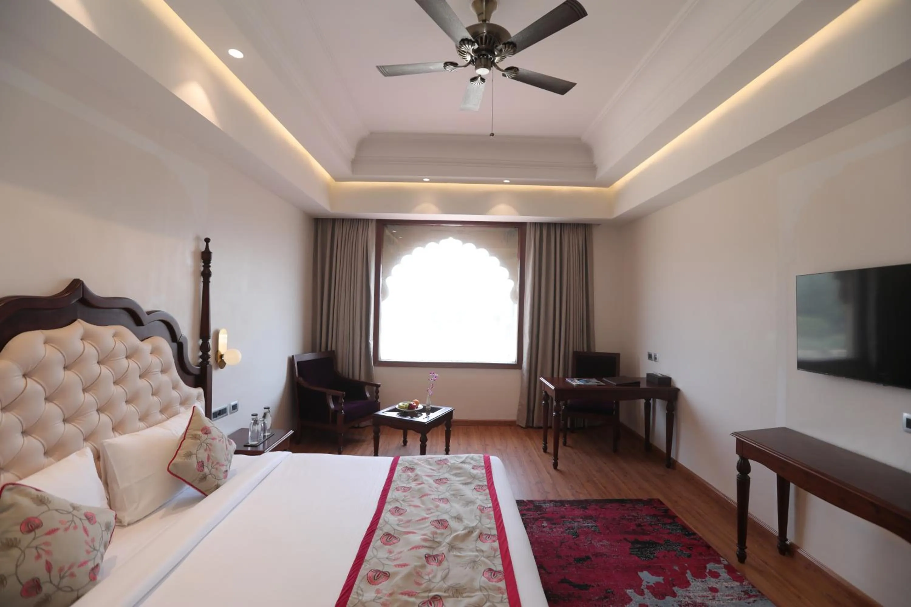 Photo of the whole room, Bed in Regenta City Vilas Palace Ambala