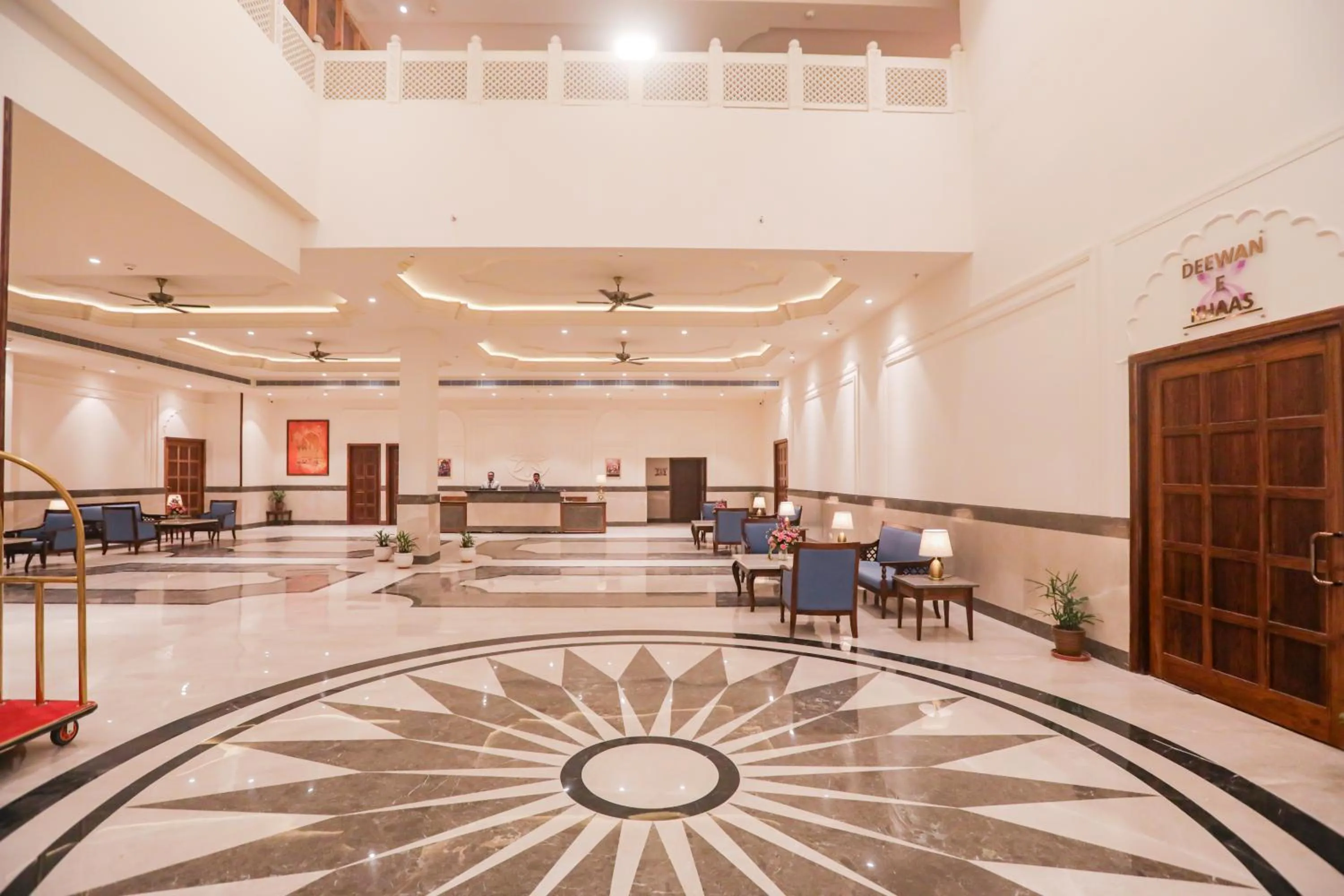 Lobby or reception in Regenta City Vilas Palace Ambala