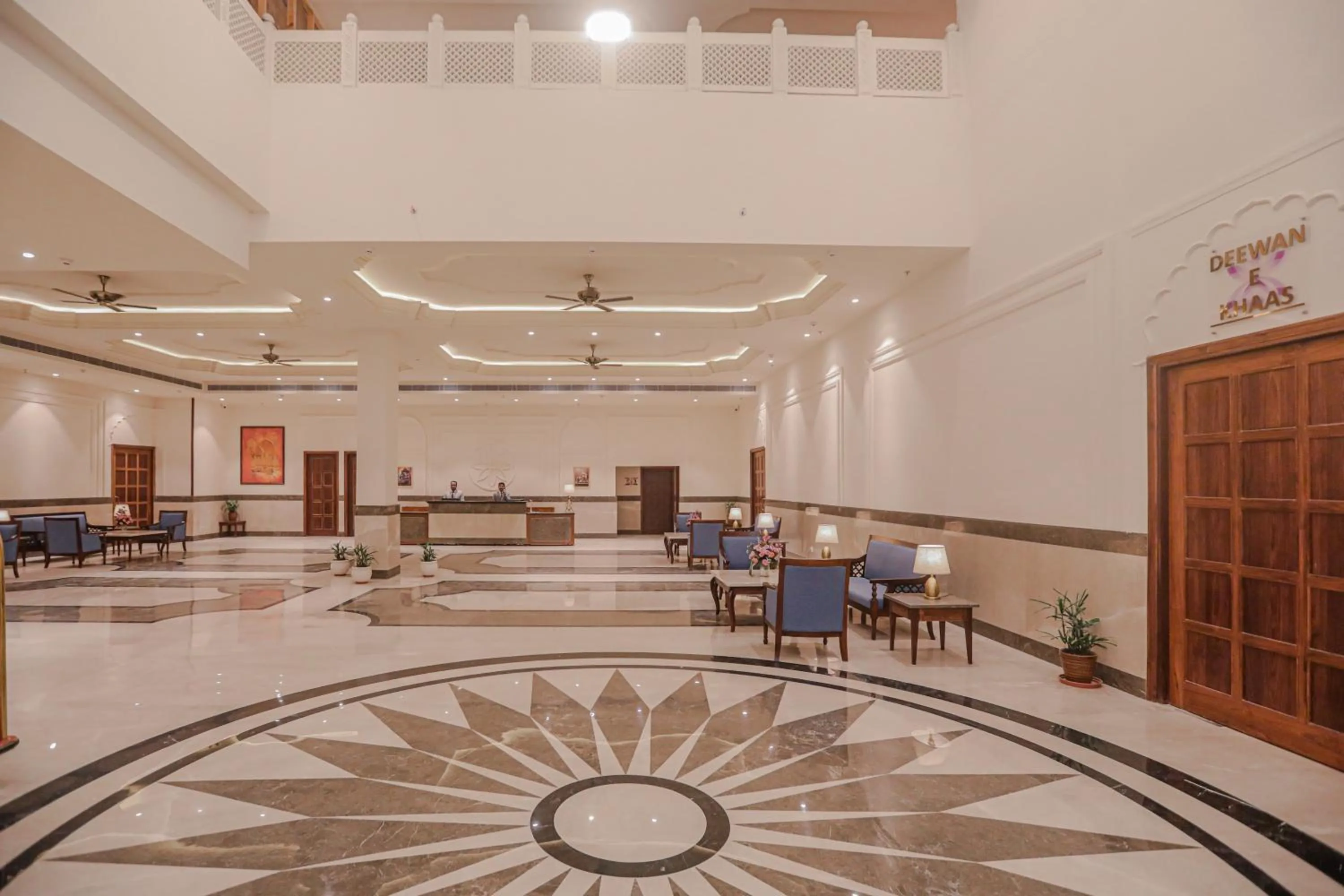 Lobby or reception in Regenta City Vilas Palace Ambala
