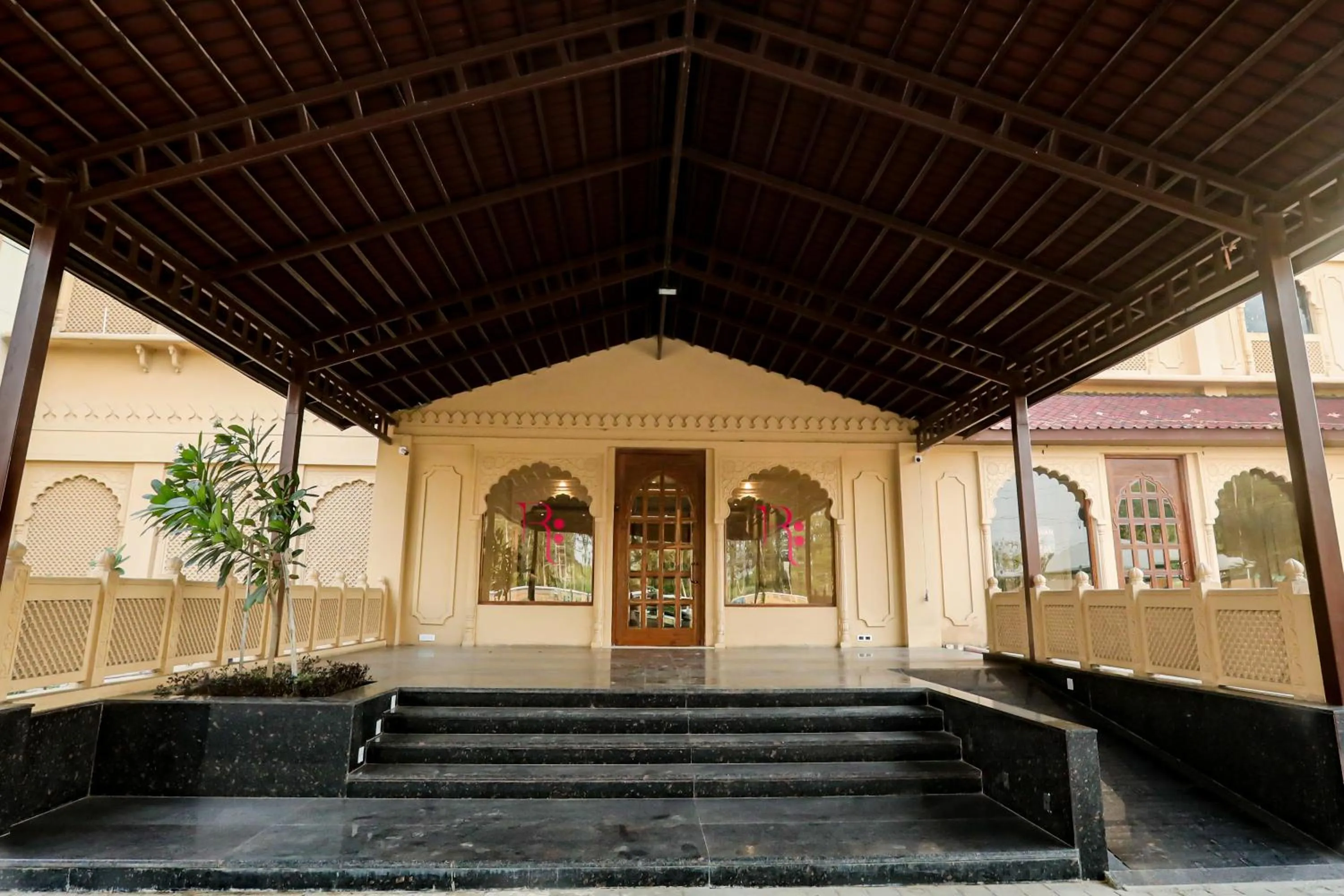 Facade/entrance in Regenta City Vilas Palace Ambala