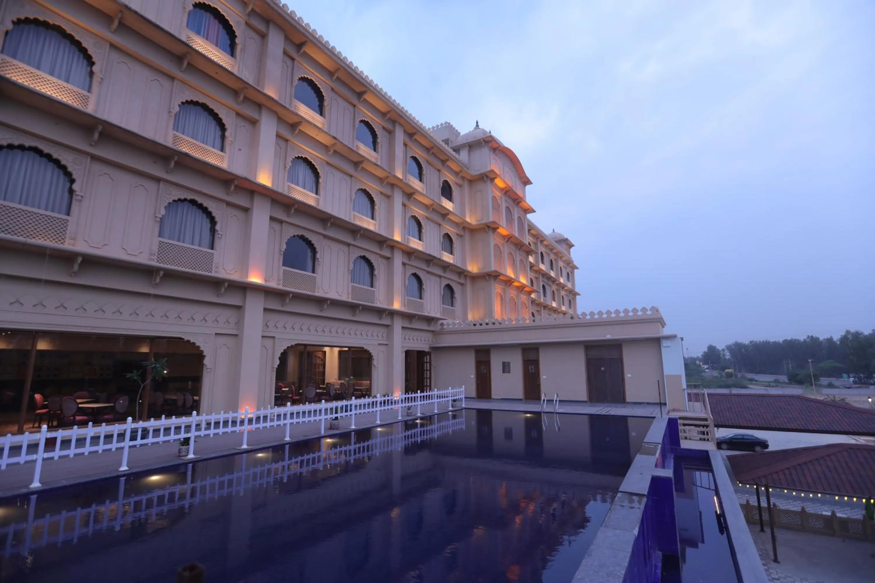 Swimming pool in Regenta City Vilas Palace Ambala