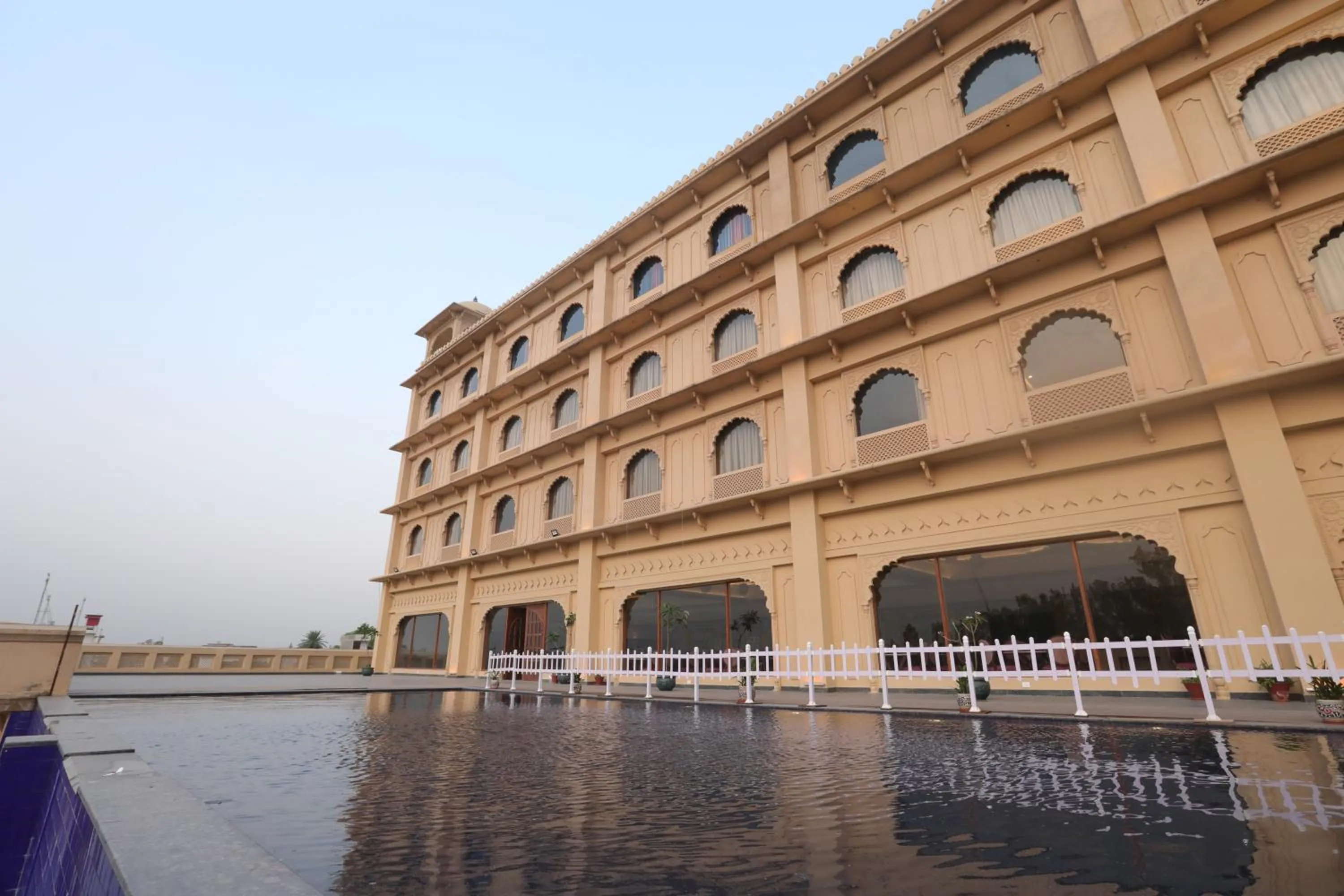 Swimming pool in Regenta City Vilas Palace Ambala