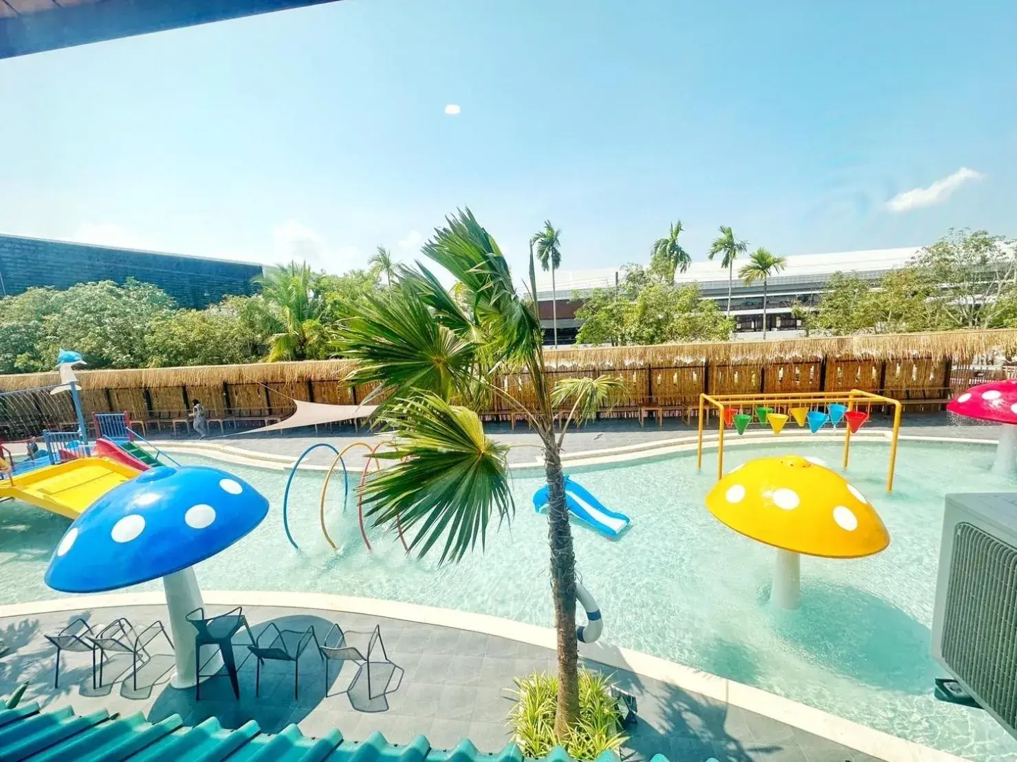 Triple Room with Pool View in นคร นอน เล่น(Nakhon Norn Len) Triple Room with Pool View in นคร นอน เล่น(Nakhon Norn Len)